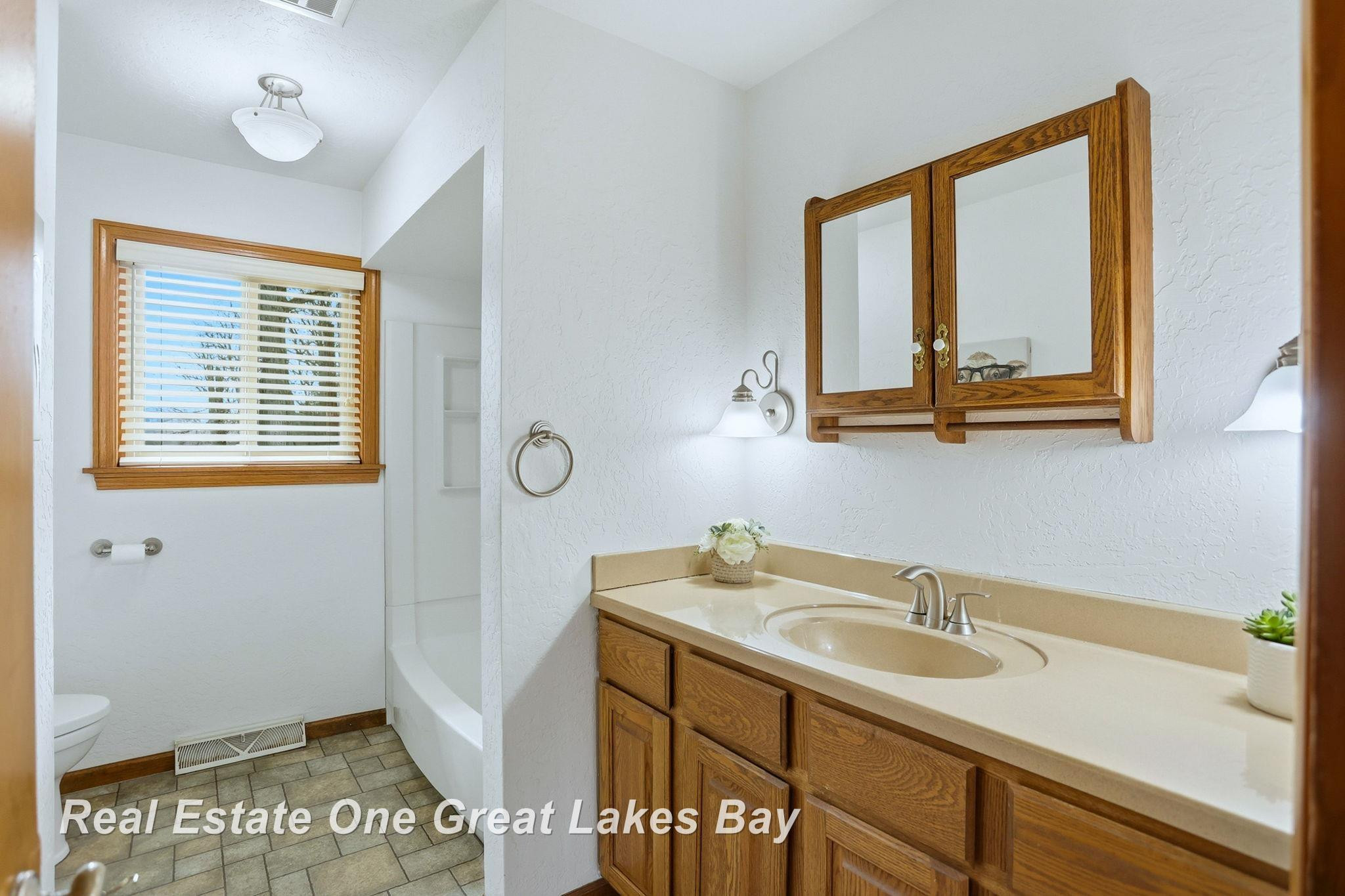 7205 Trinklein Road, Saginaw, MI 48609 — Photo 30