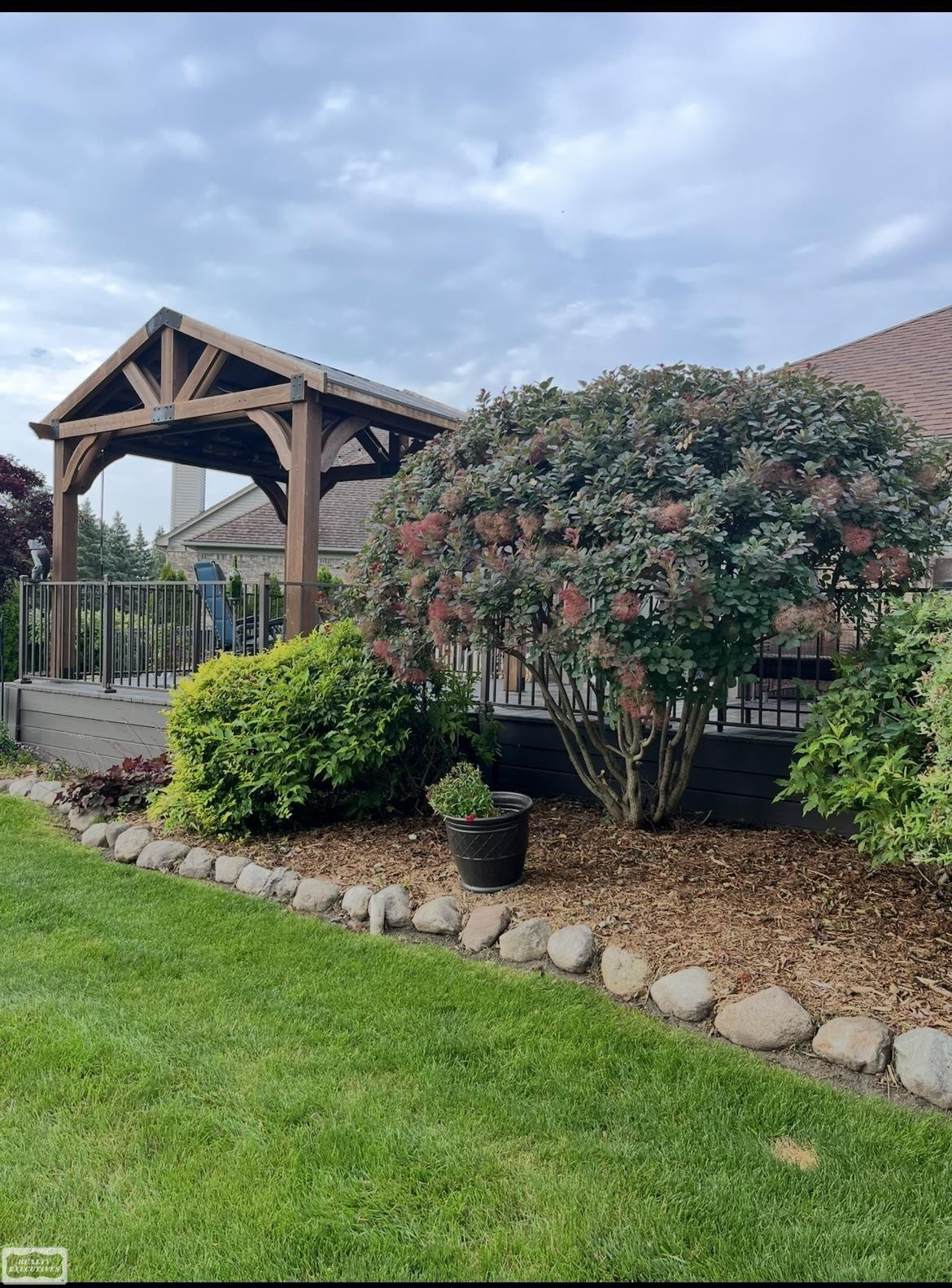 36779 N Pointe Cir Street, New Baltimore, MI 48047 — Photo 46