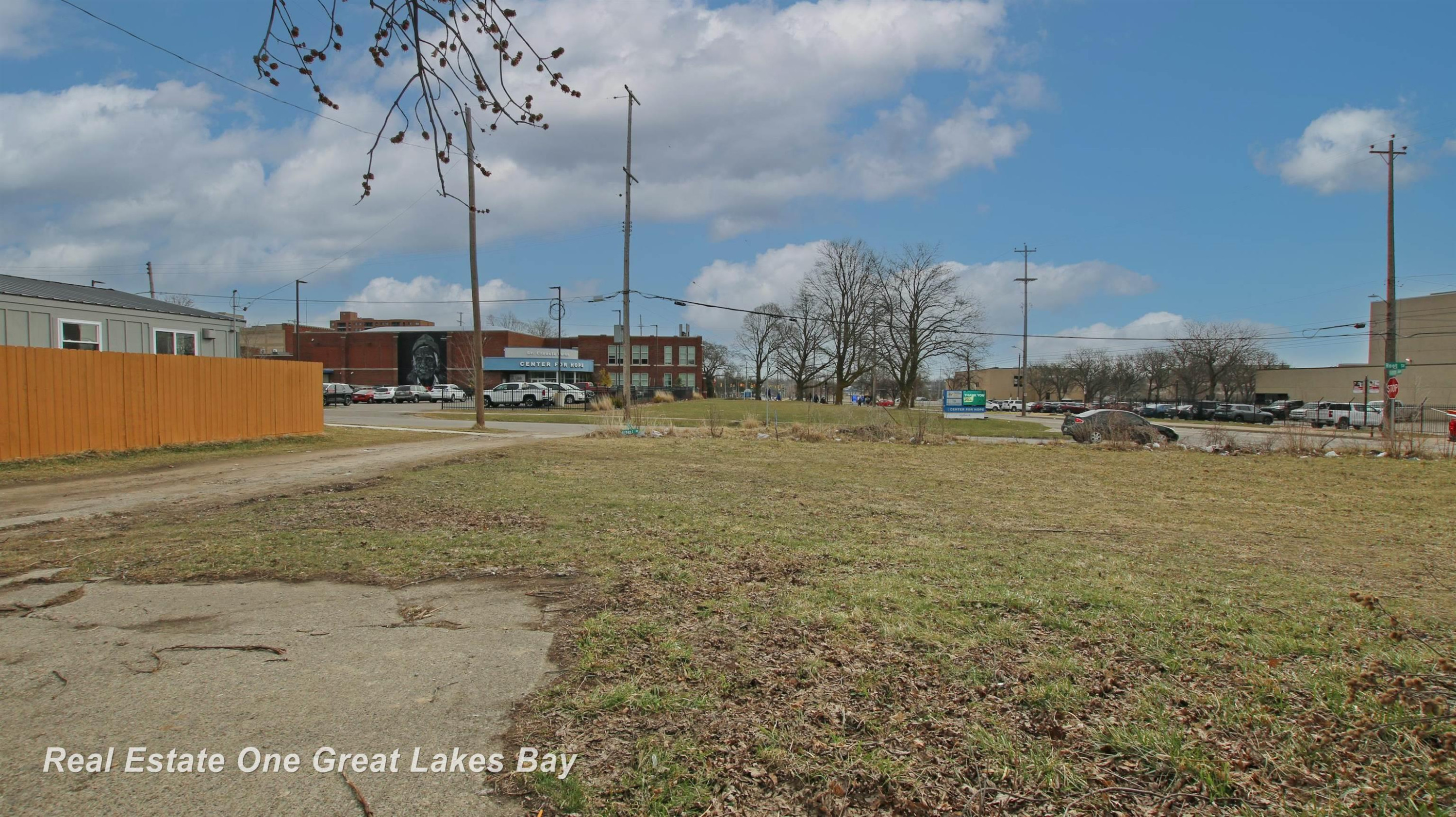 800 Martin Luther King Avenue, Flint, MI 48503 — Photo 4