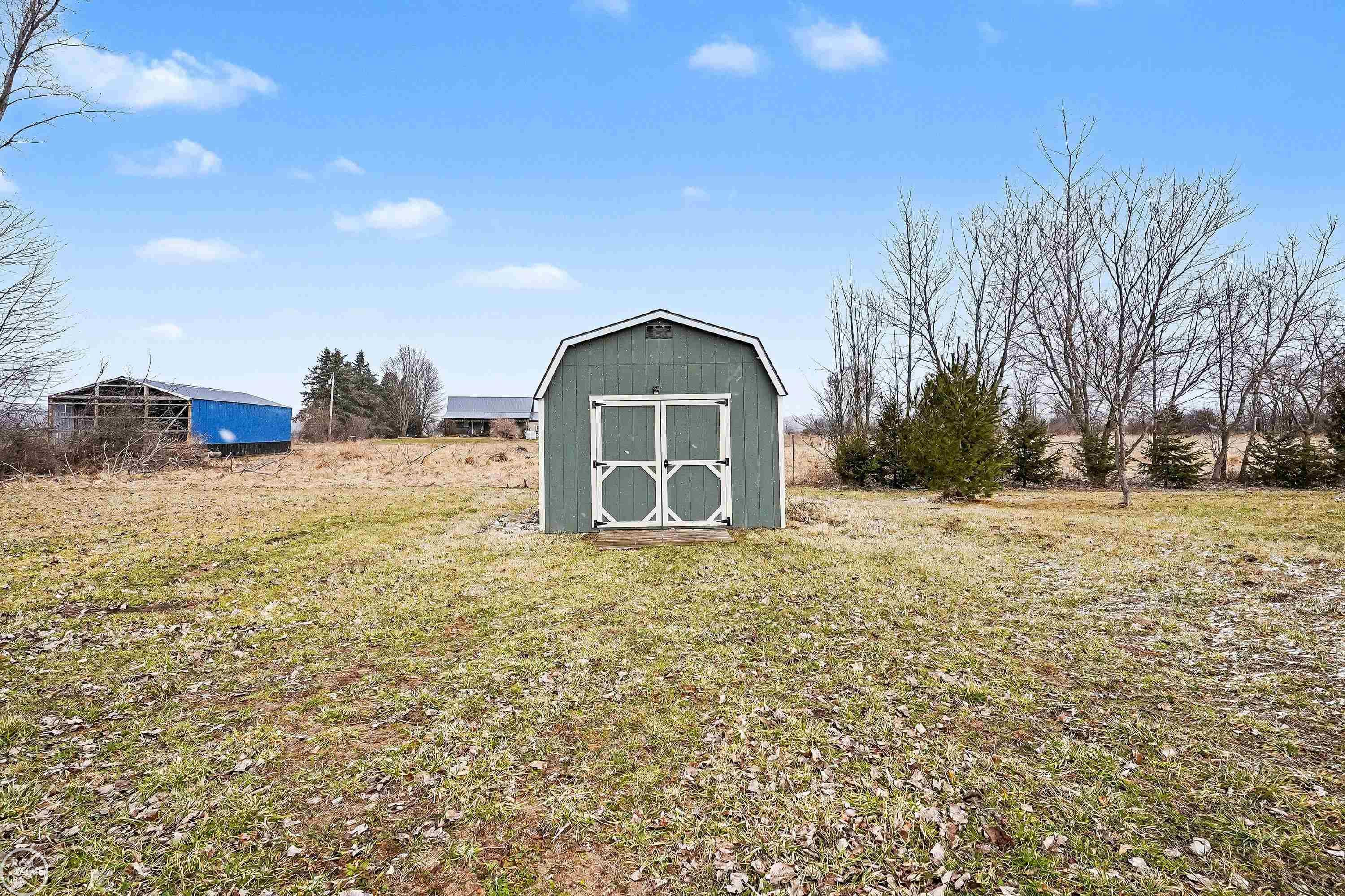 10151 CANADA Road, Birch Run, MI 48415 — Photo 14