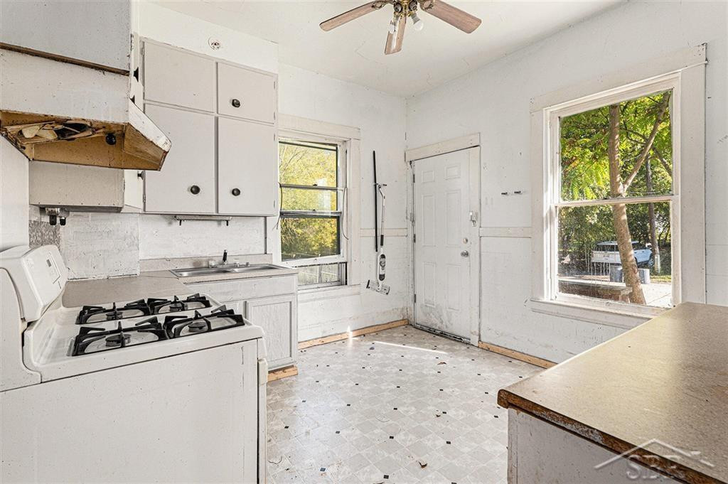 521 Birch Street, Saginaw, MI 48601 — Photo 9