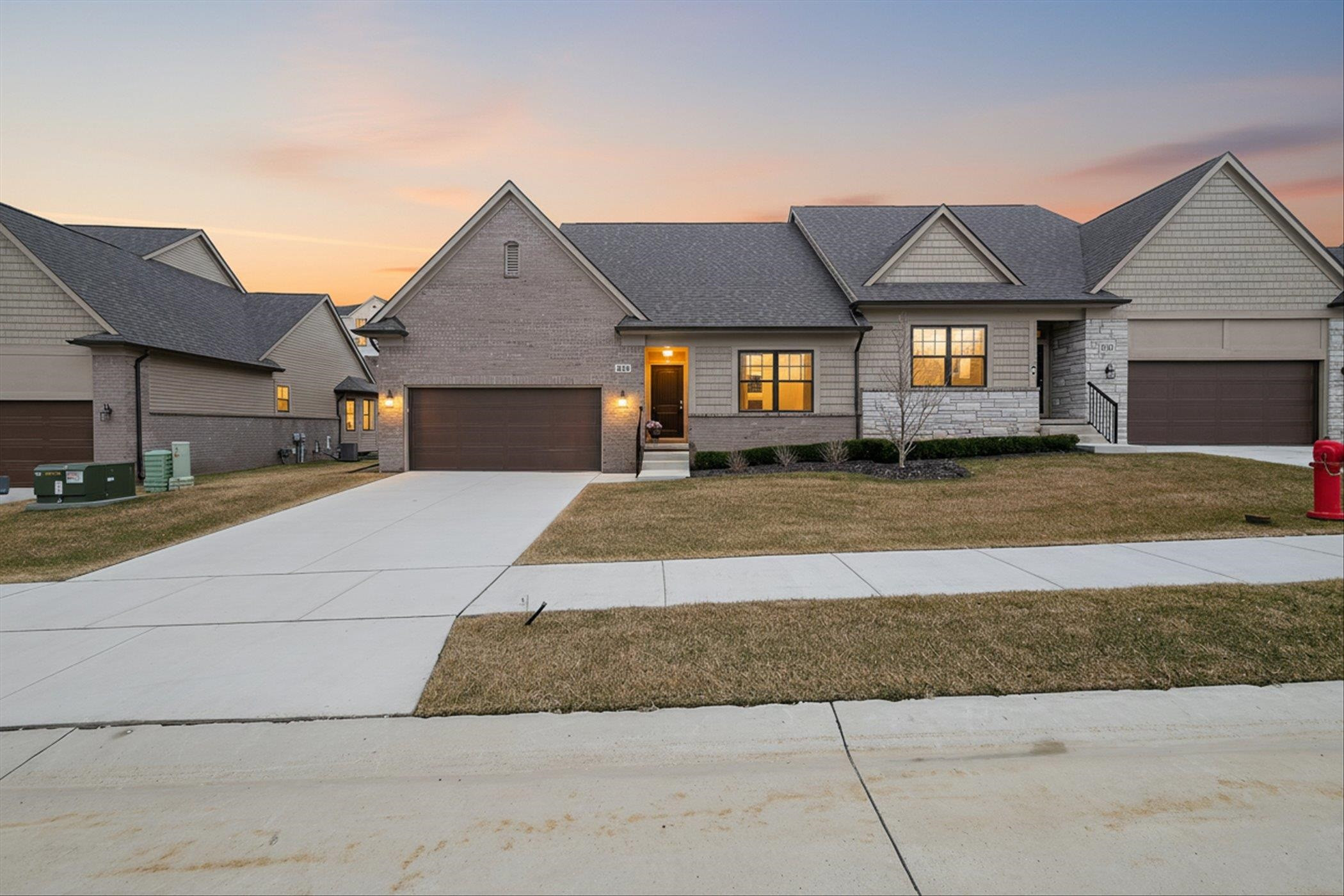 660 Brookstone Drive, Oxford, MI 48371 — front exterior