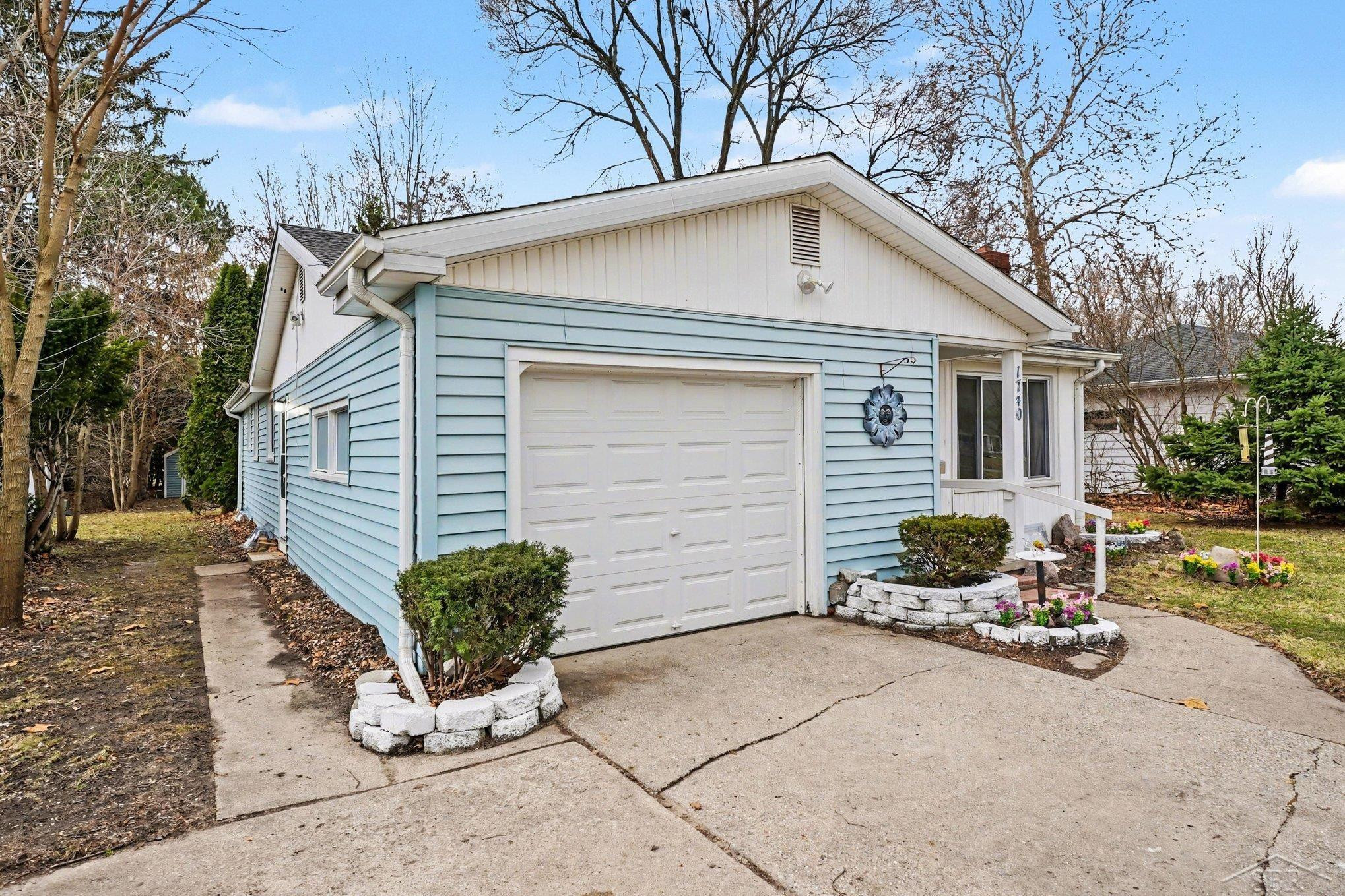 1740 Wilson Avenue, Saginaw, MI 48638 — Photo 2