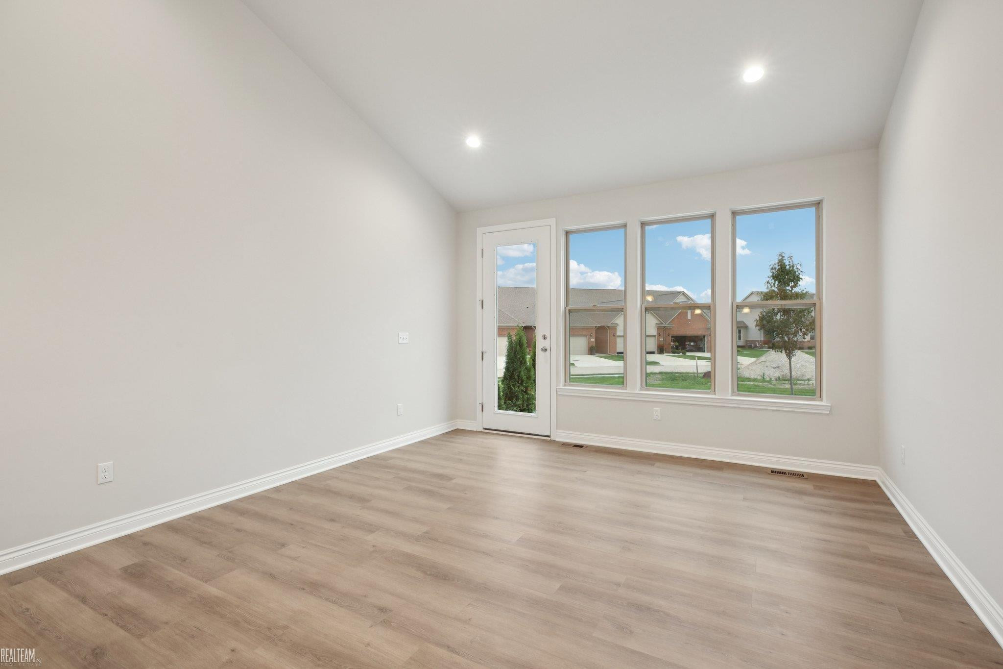 48854 Birmingham Drive, Chesterfield, MI 48047 — Photo 2