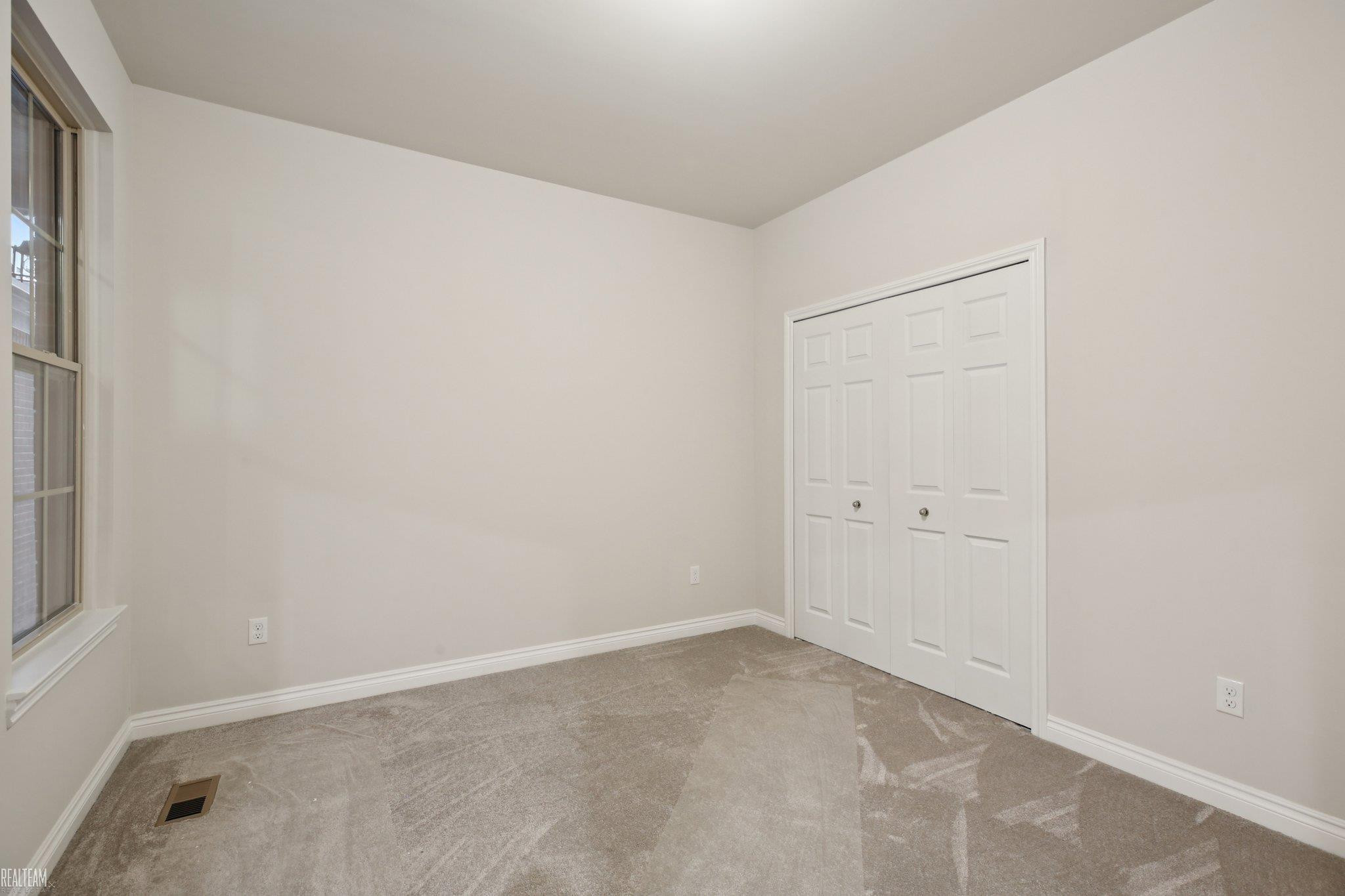48854 Birmingham Drive, Chesterfield, MI 48047 — Photo 11