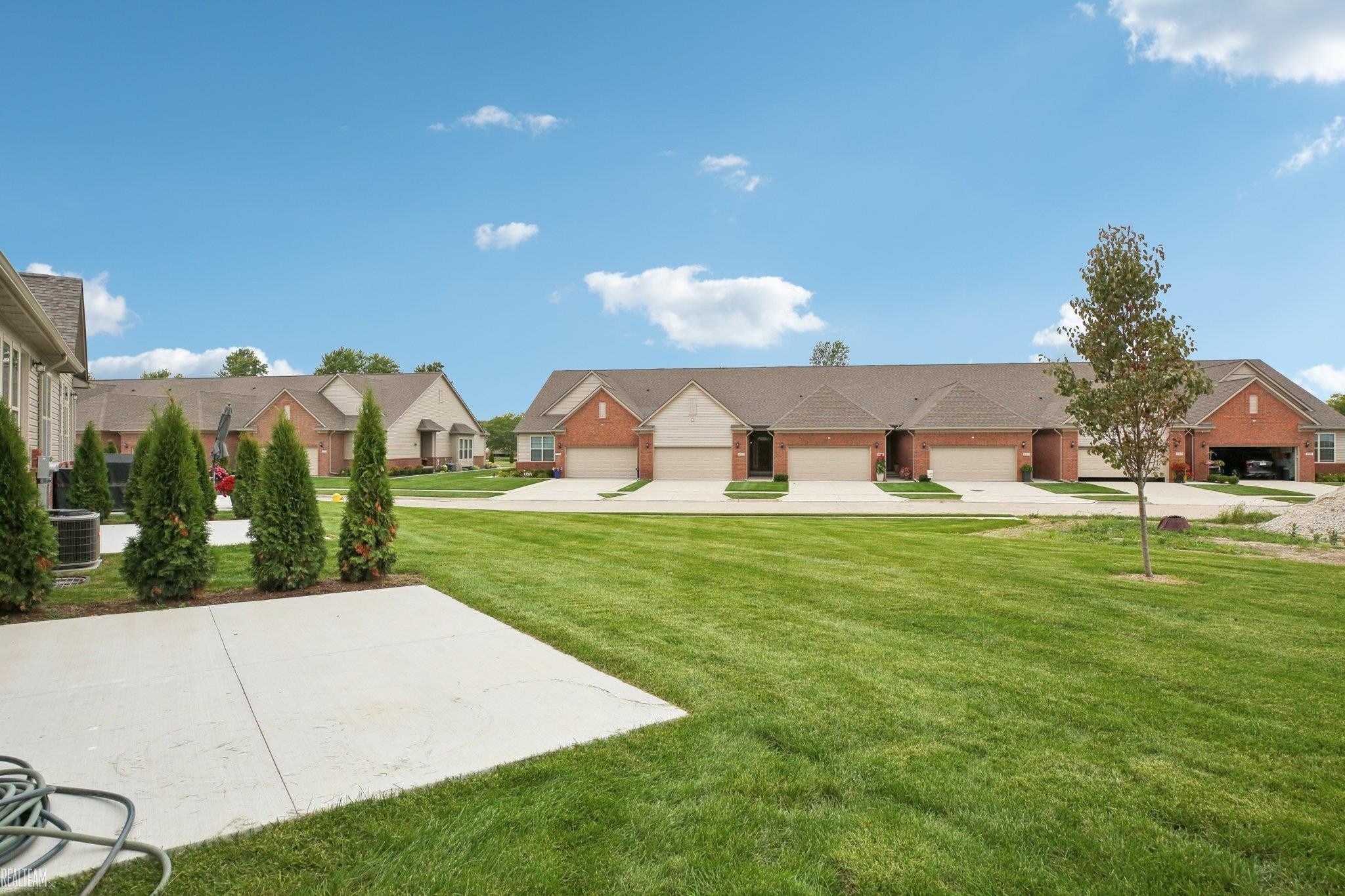 48854 Birmingham Drive, Chesterfield, MI 48047 — Photo 24