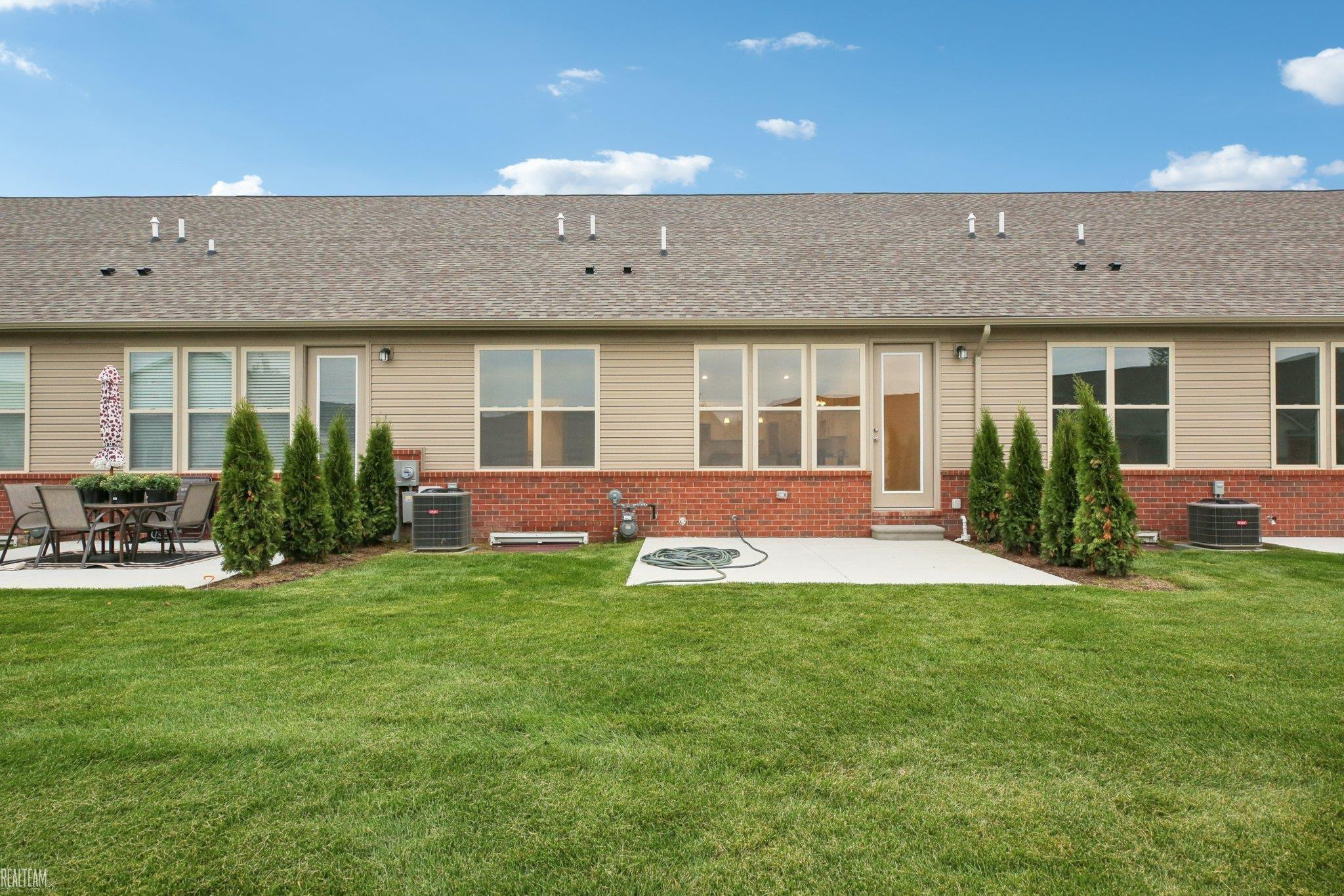 48854 Birmingham Drive, Chesterfield, MI 48047 — Photo 27