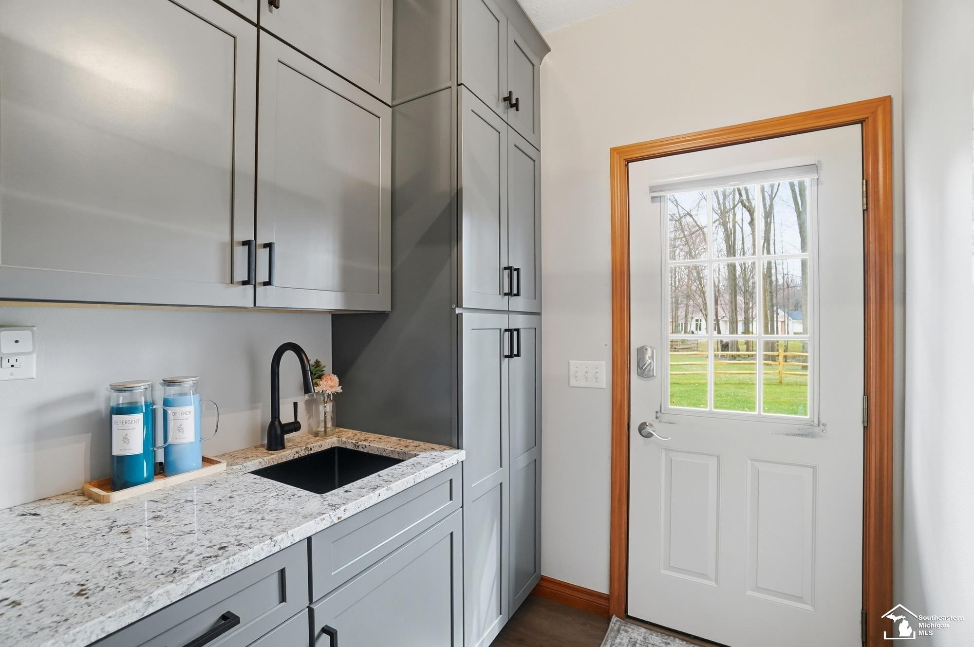 3985 Wood Haven Court, Lambertville, MI 48144 — Photo 36