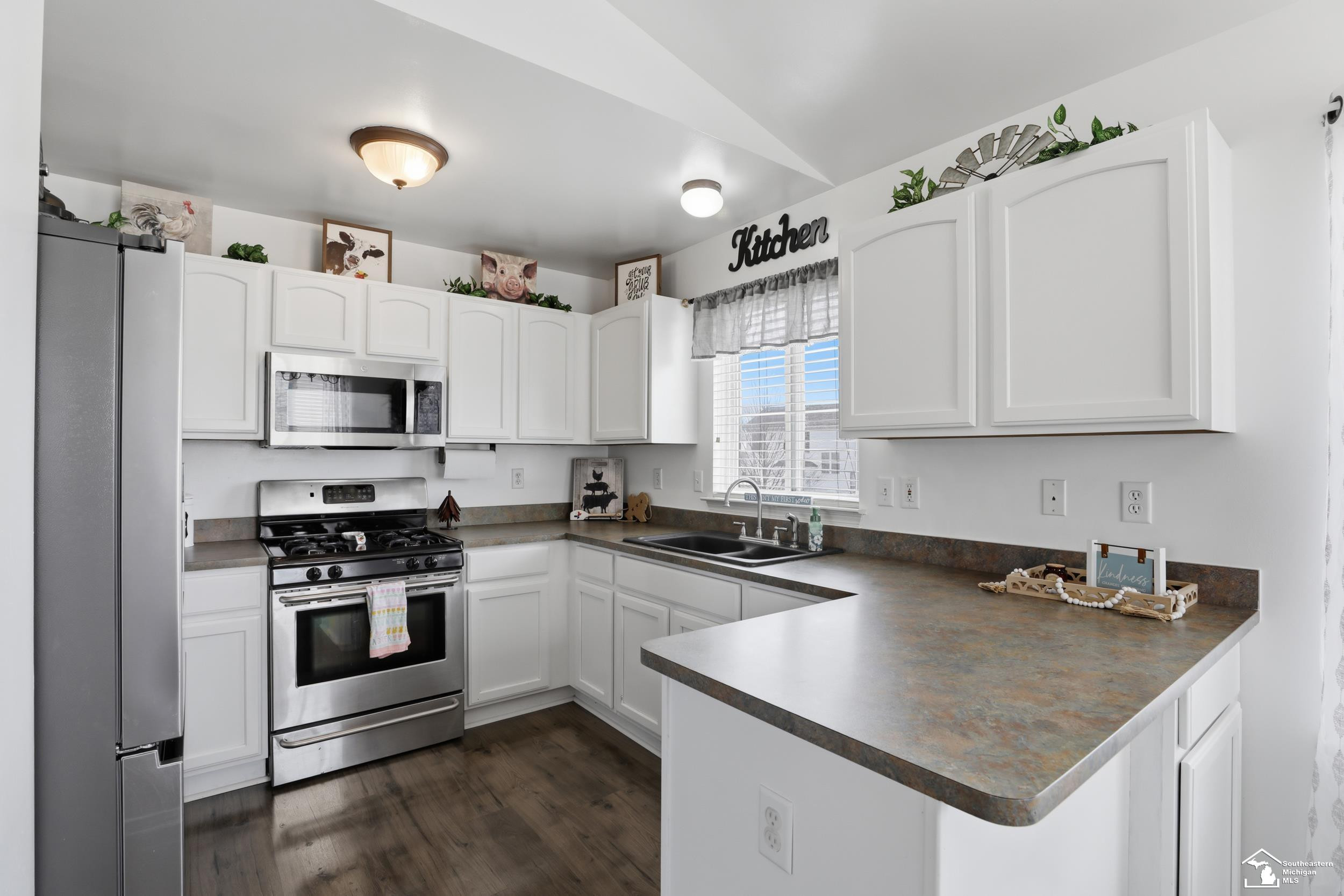 9058 Rockhill Lane, Newport, MI 48166 — Photo 12