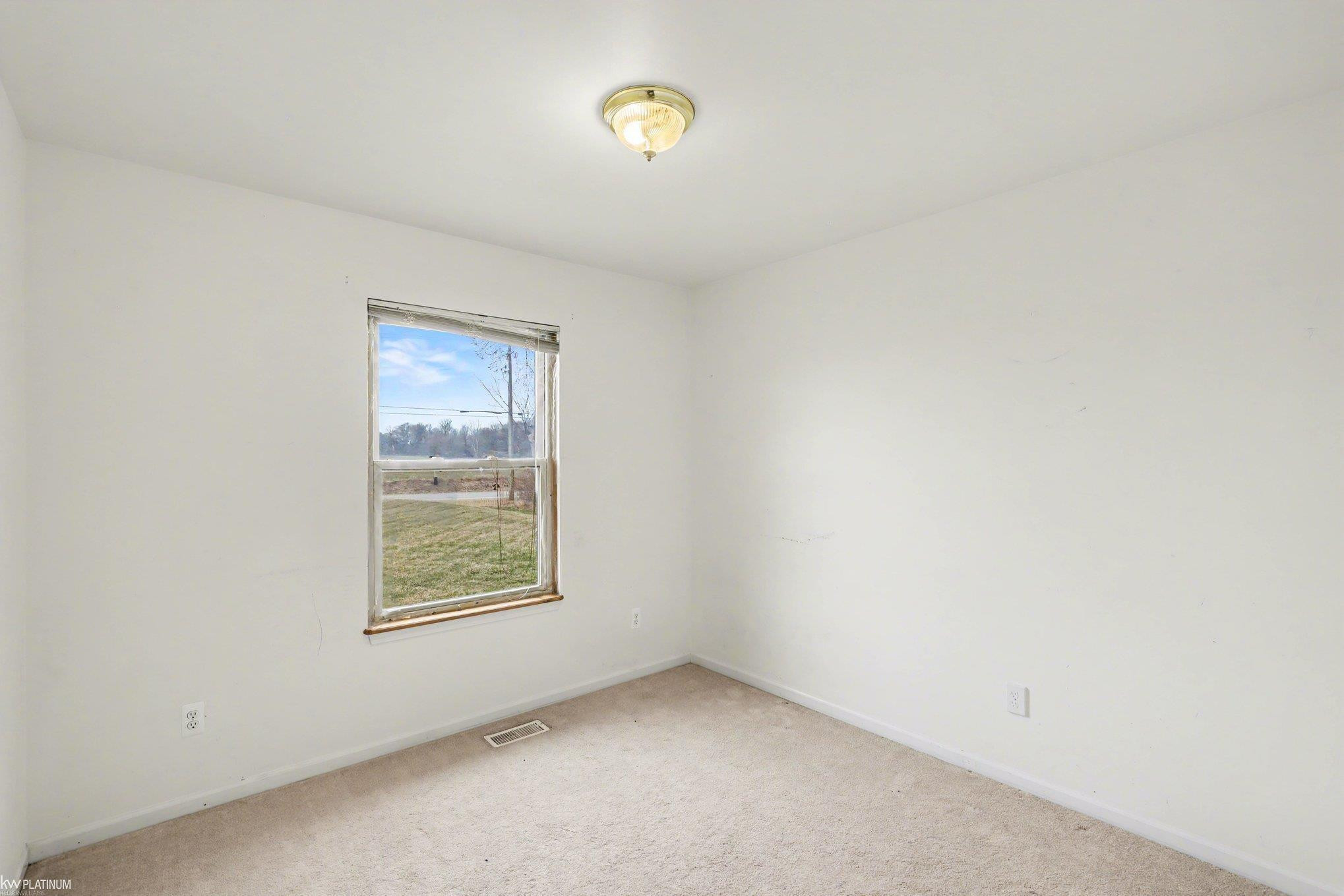 8696 Wildcat Road, MI 48032 — Photo 12