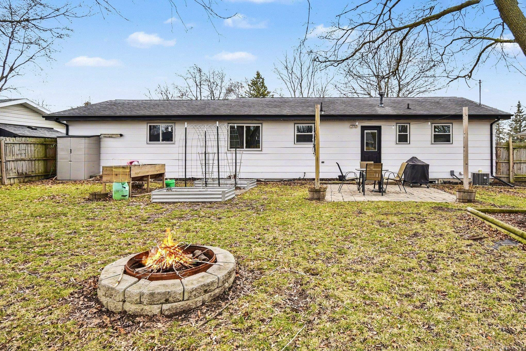 923 Wheelock Drive Street, Freeland, MI 48623 — Photo 15
