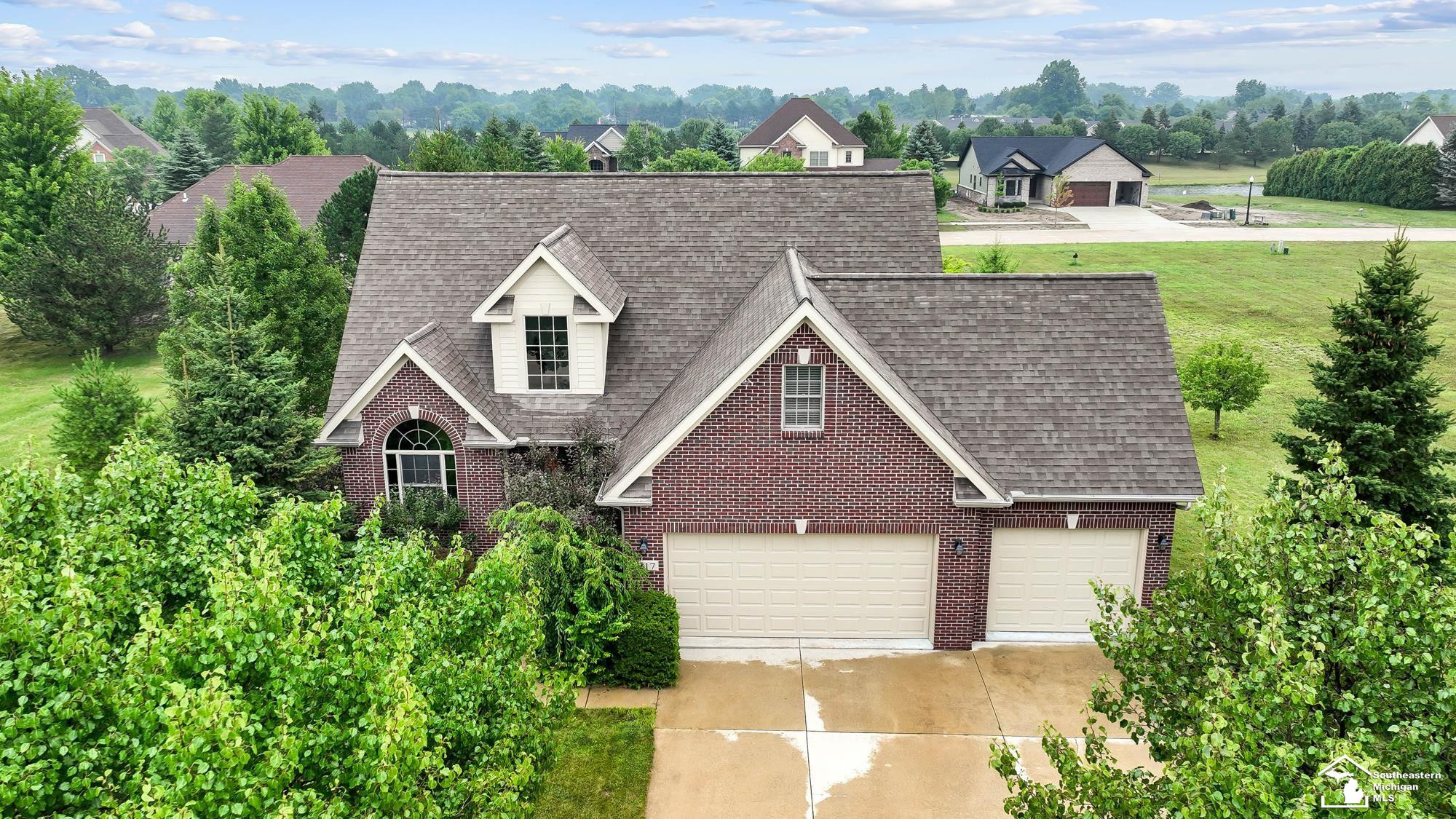 217 Potterstone Drive, Dundee, MI 48131