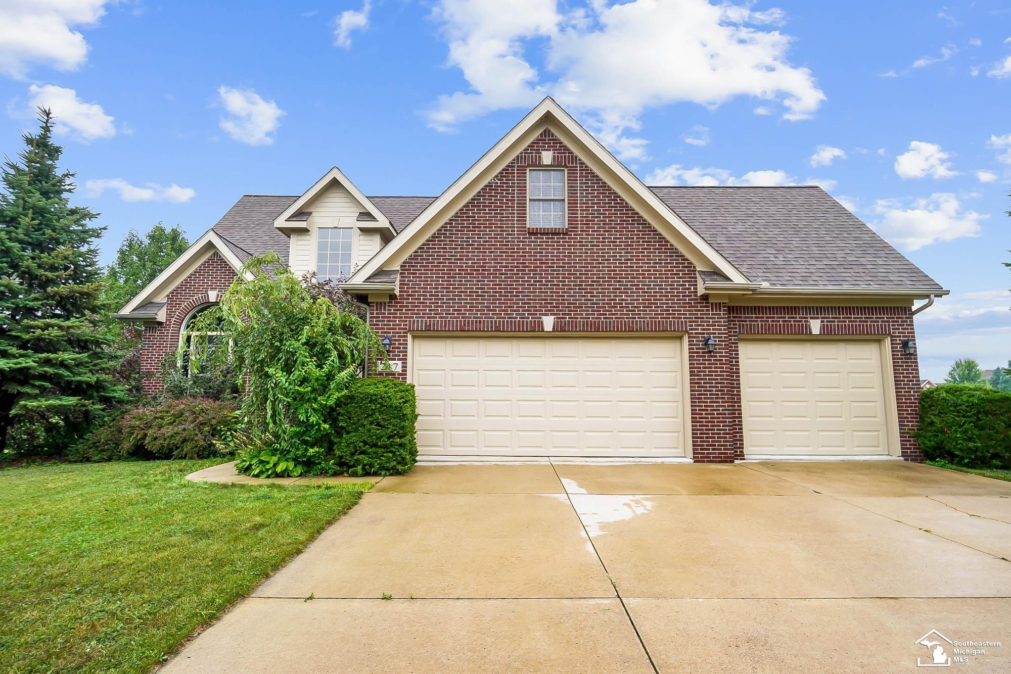 217 Potterstone Drive, Dundee, MI 48131 — Photo 2