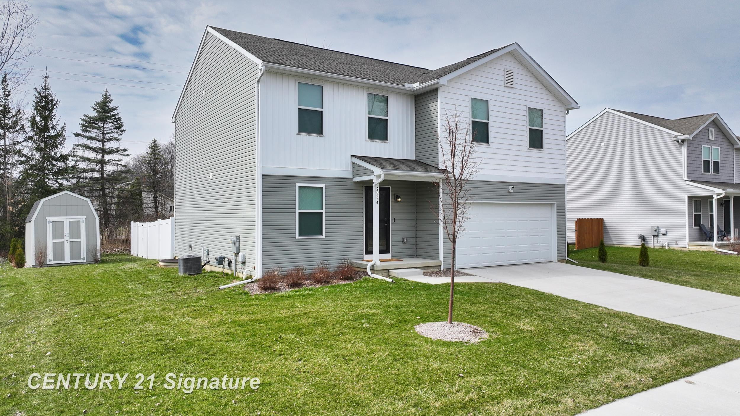2294 Legacy Drive, Burton, MI 48519 — Photo 2