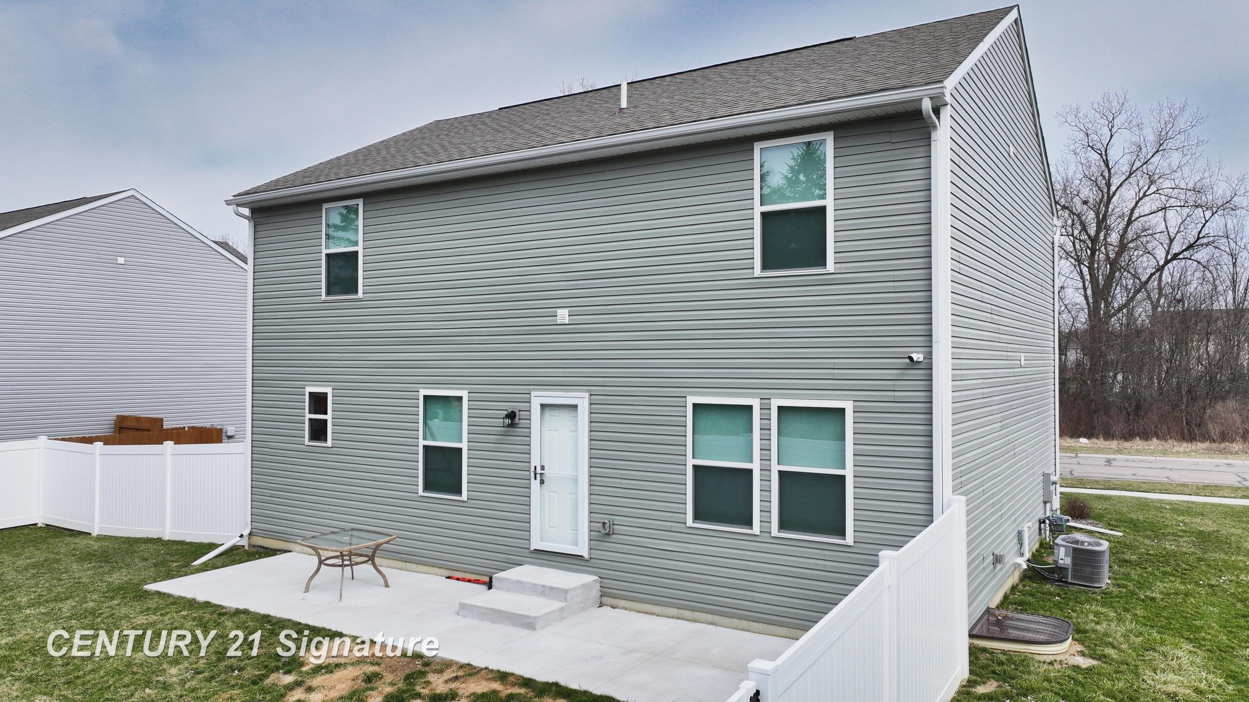 2294 Legacy Drive, Burton, MI 48519 — Photo 6