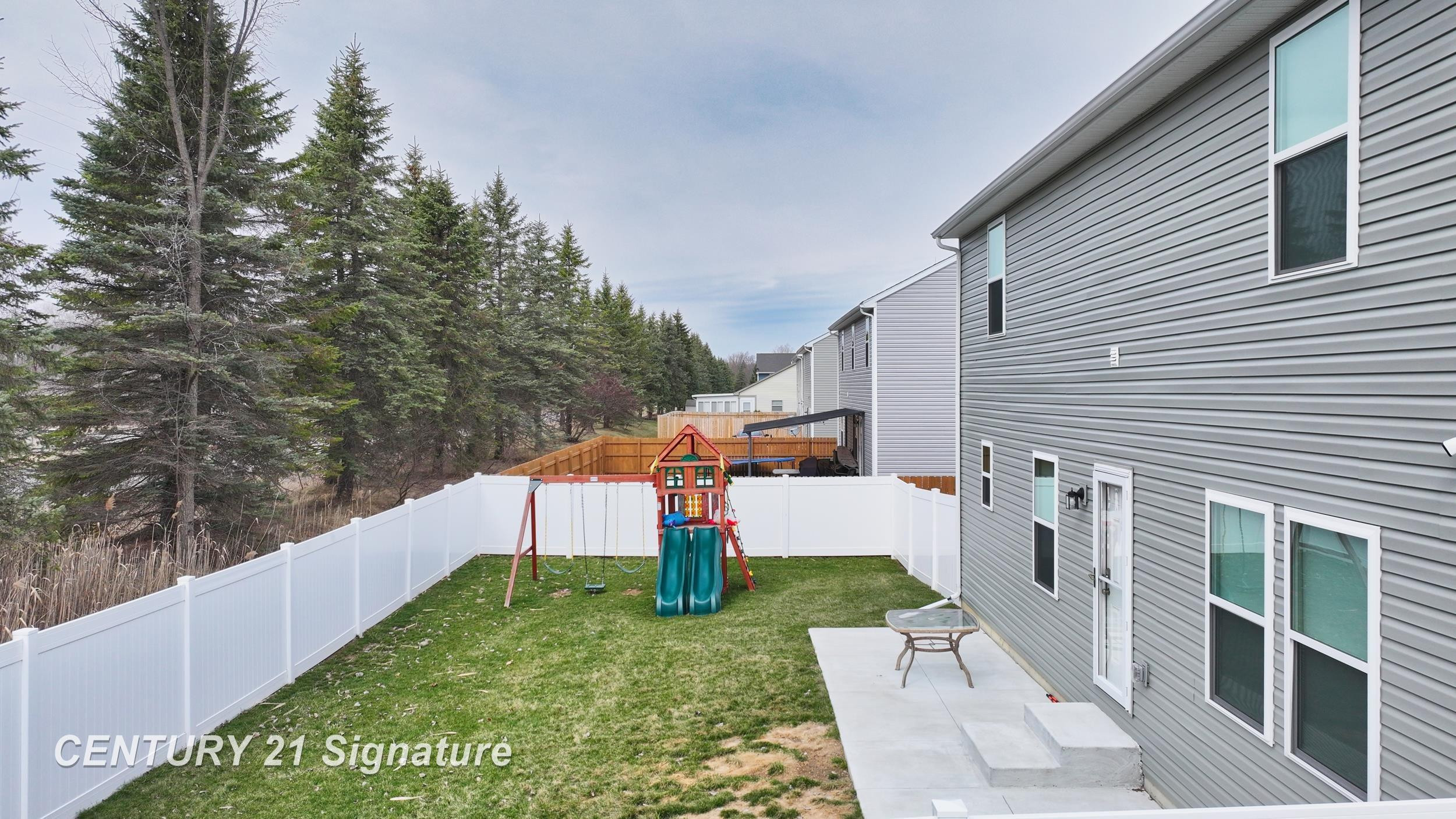 2294 Legacy Drive, Burton, MI 48519 — Photo 7