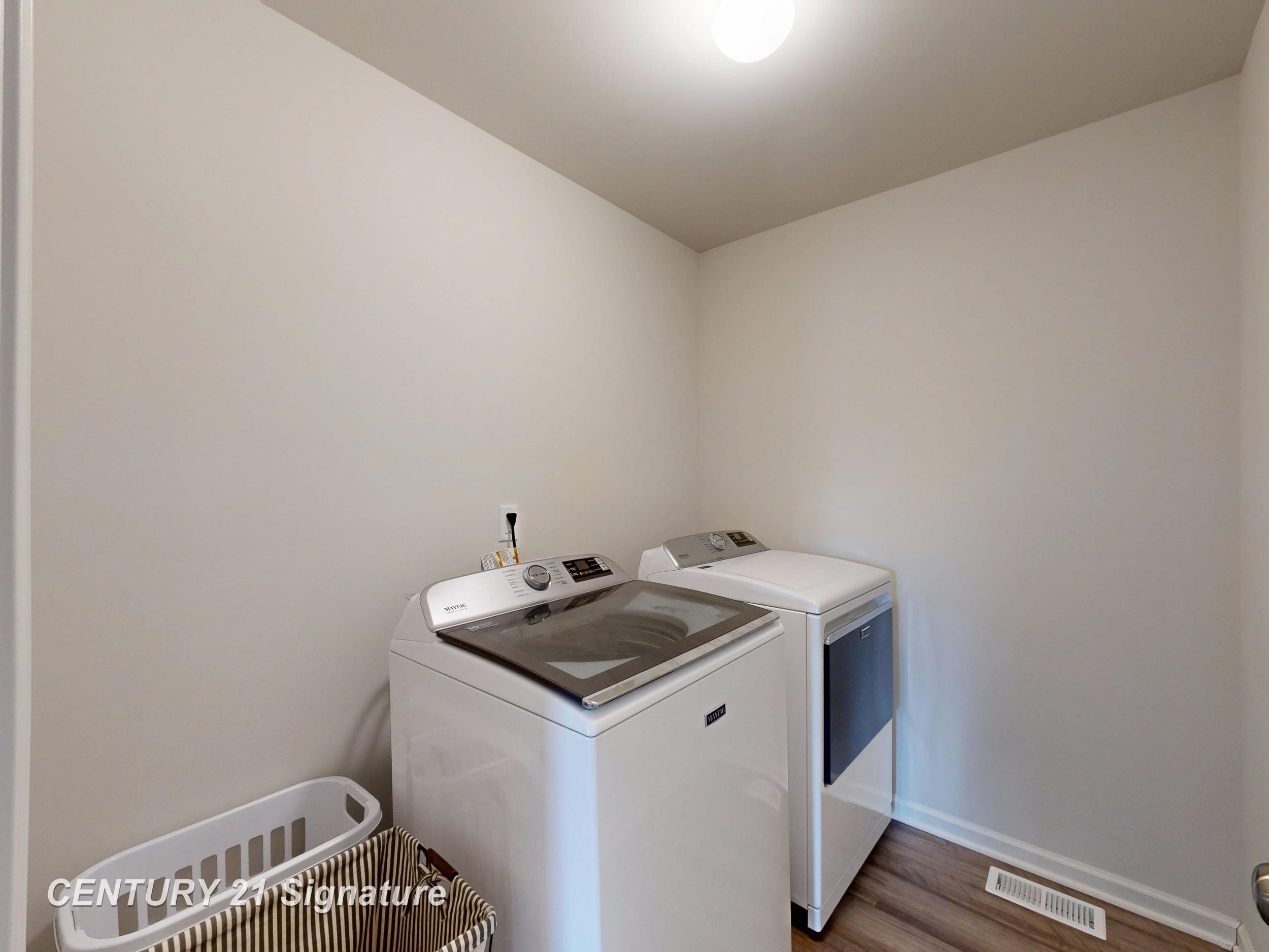 2294 Legacy Drive, Burton, MI 48519 — Photo 32