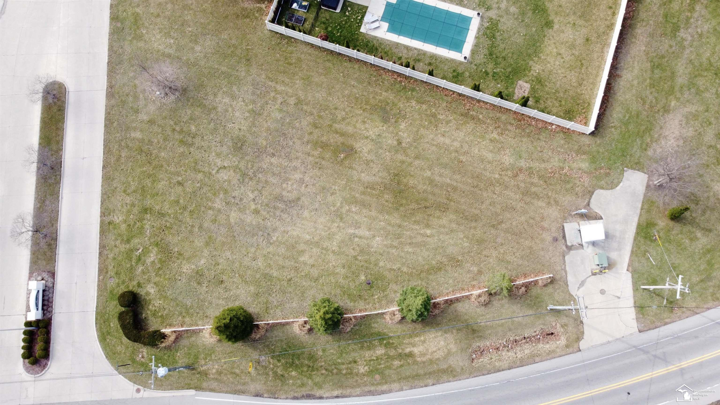 1691 Glenridge Lane, Monroe, MI 48162 — Photo 2
