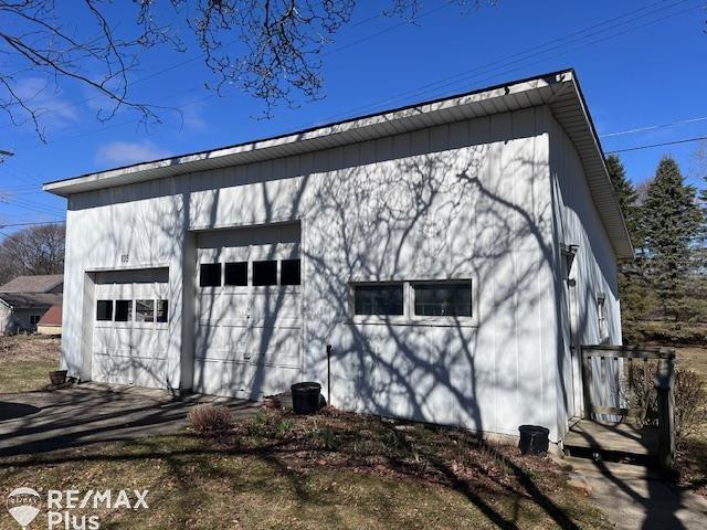125 E Main Street, MI 48744 — Photo 16