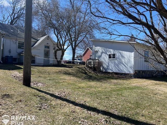 125 E Main Street, MI 48744 — Photo 17