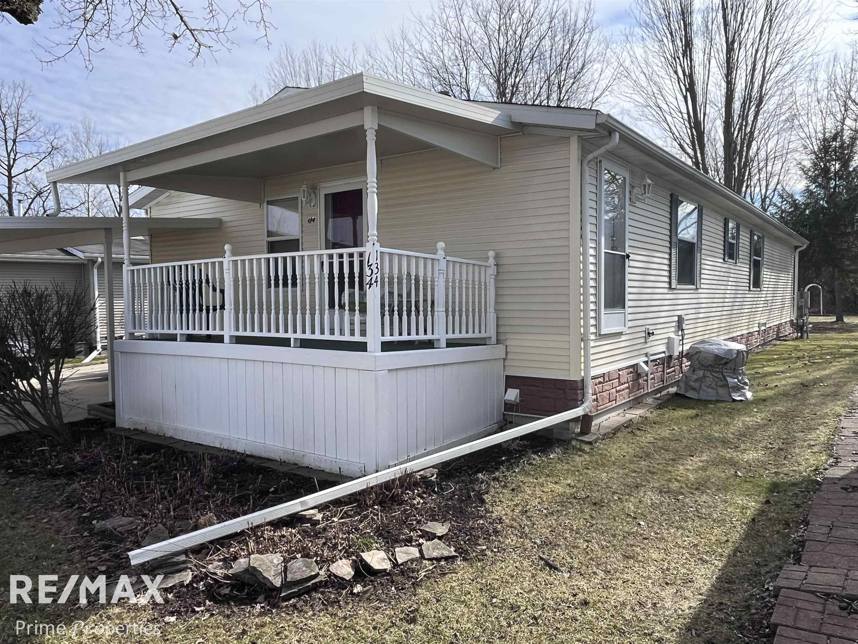 134 Apollo Avenue, Flushing, MI 48433 — front exterior