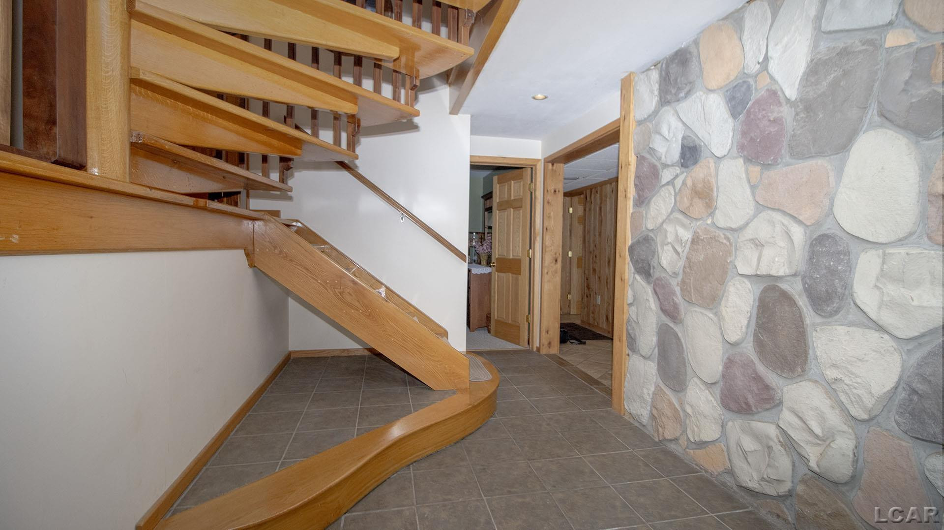 11608 Bradley Drive, Jerome, MI 49249 — Photo 32