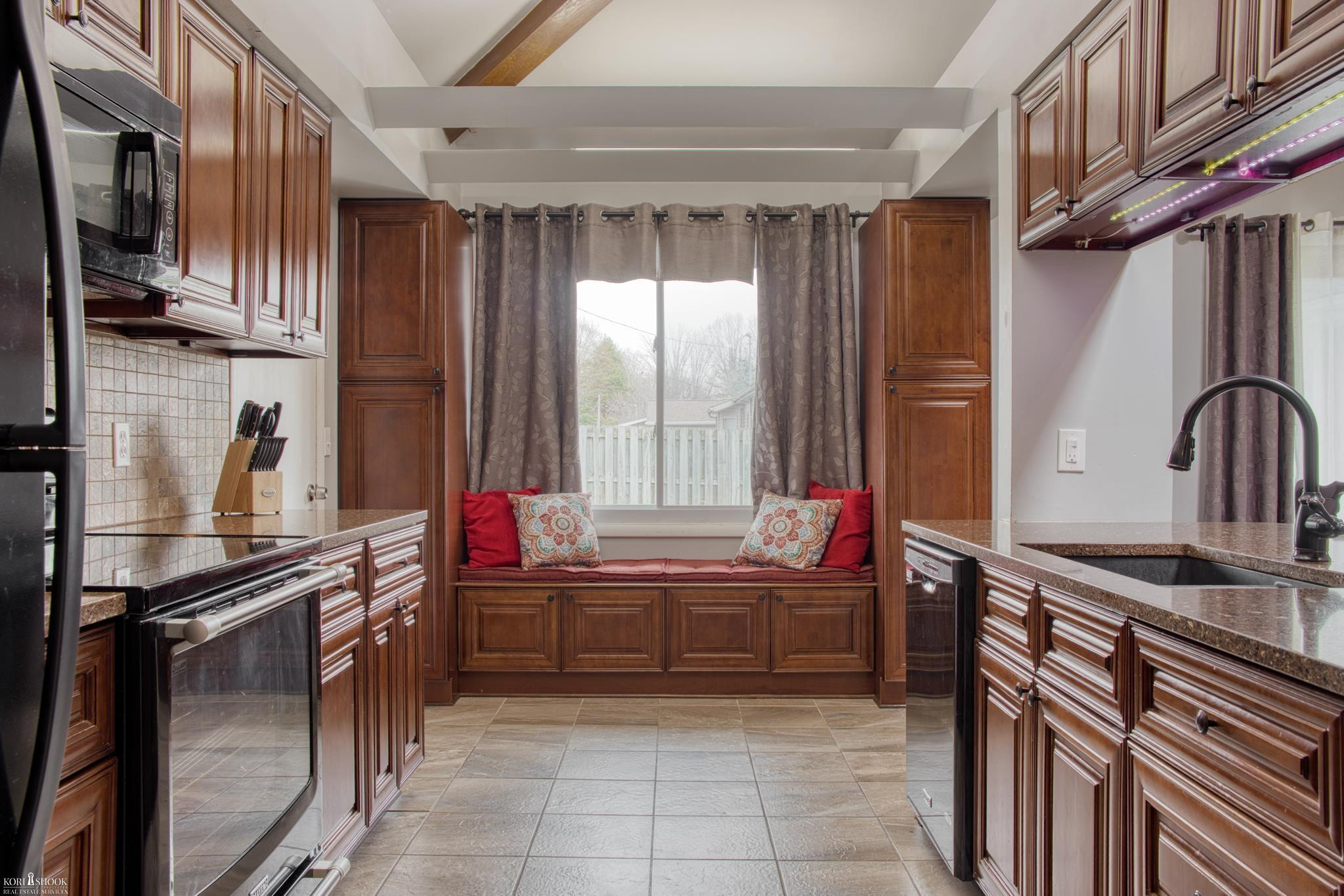1532 Alta Vista Drive, Owosso, MI 48867 — Photo 5