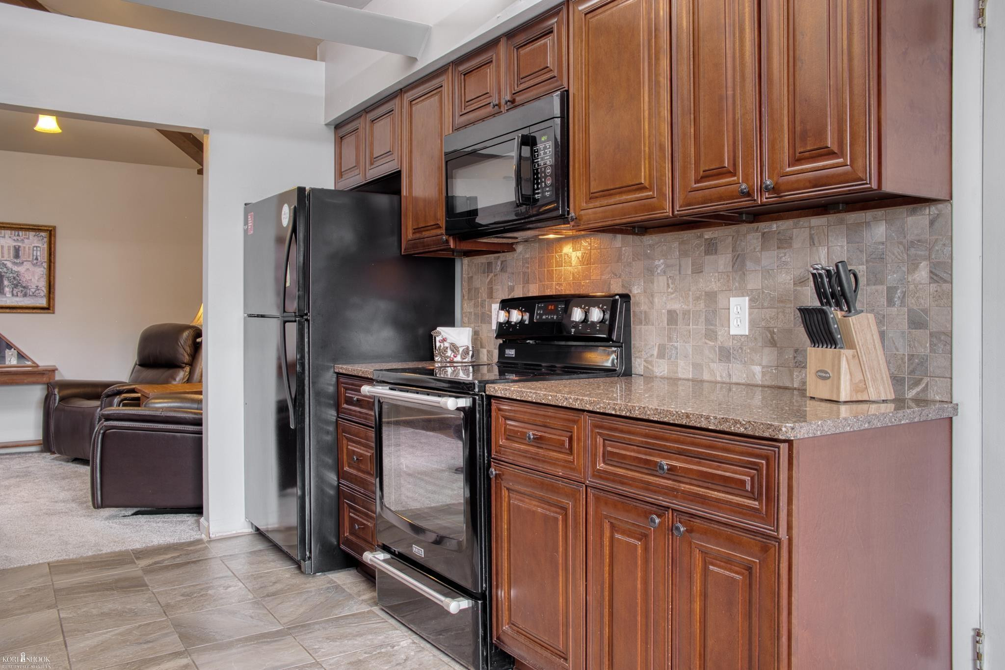 1532 Alta Vista Drive, Owosso, MI 48867 — Photo 7