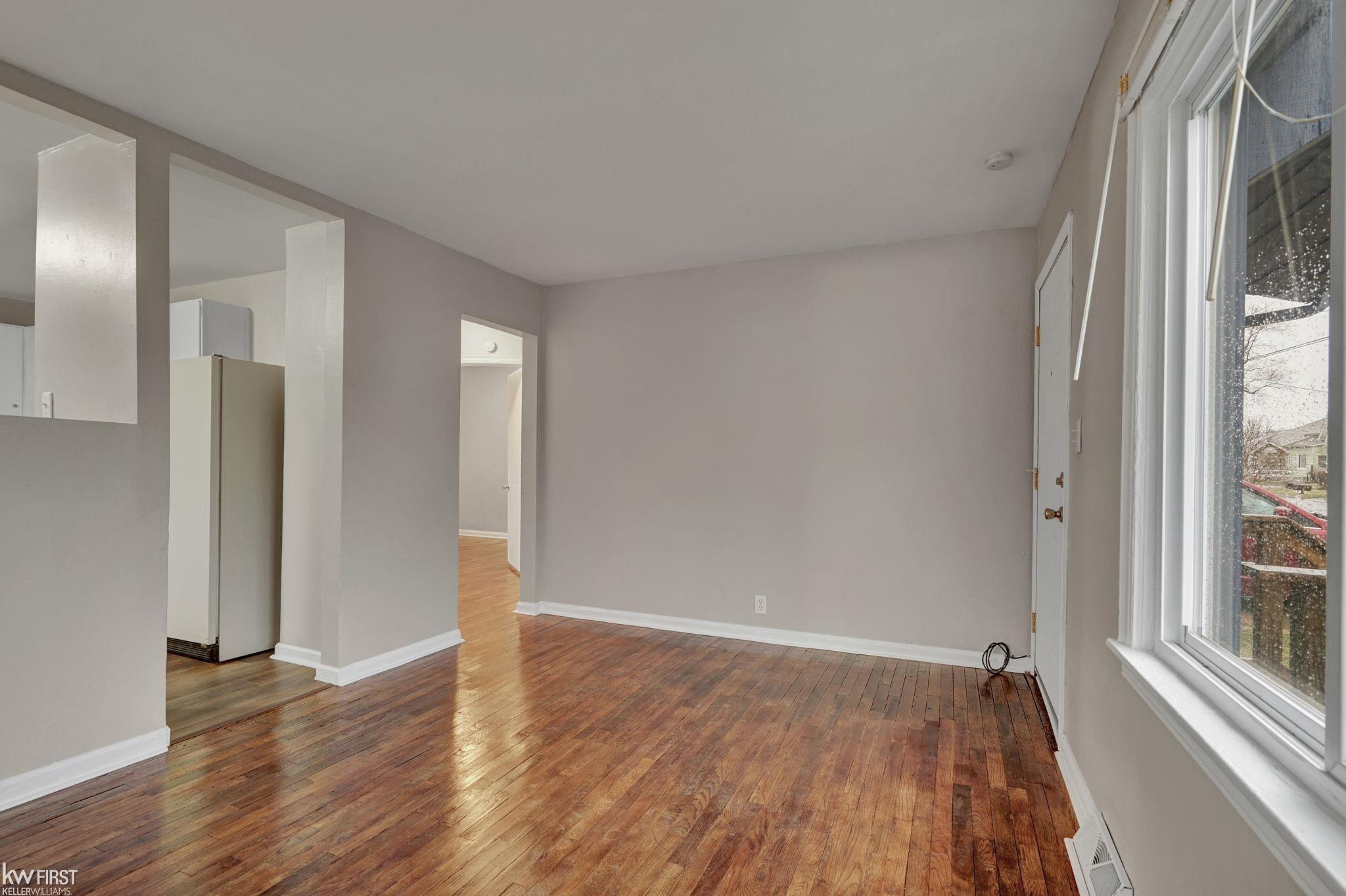 2068 E Boatfield Avenue, Burton, MI 48529 — Photo 2