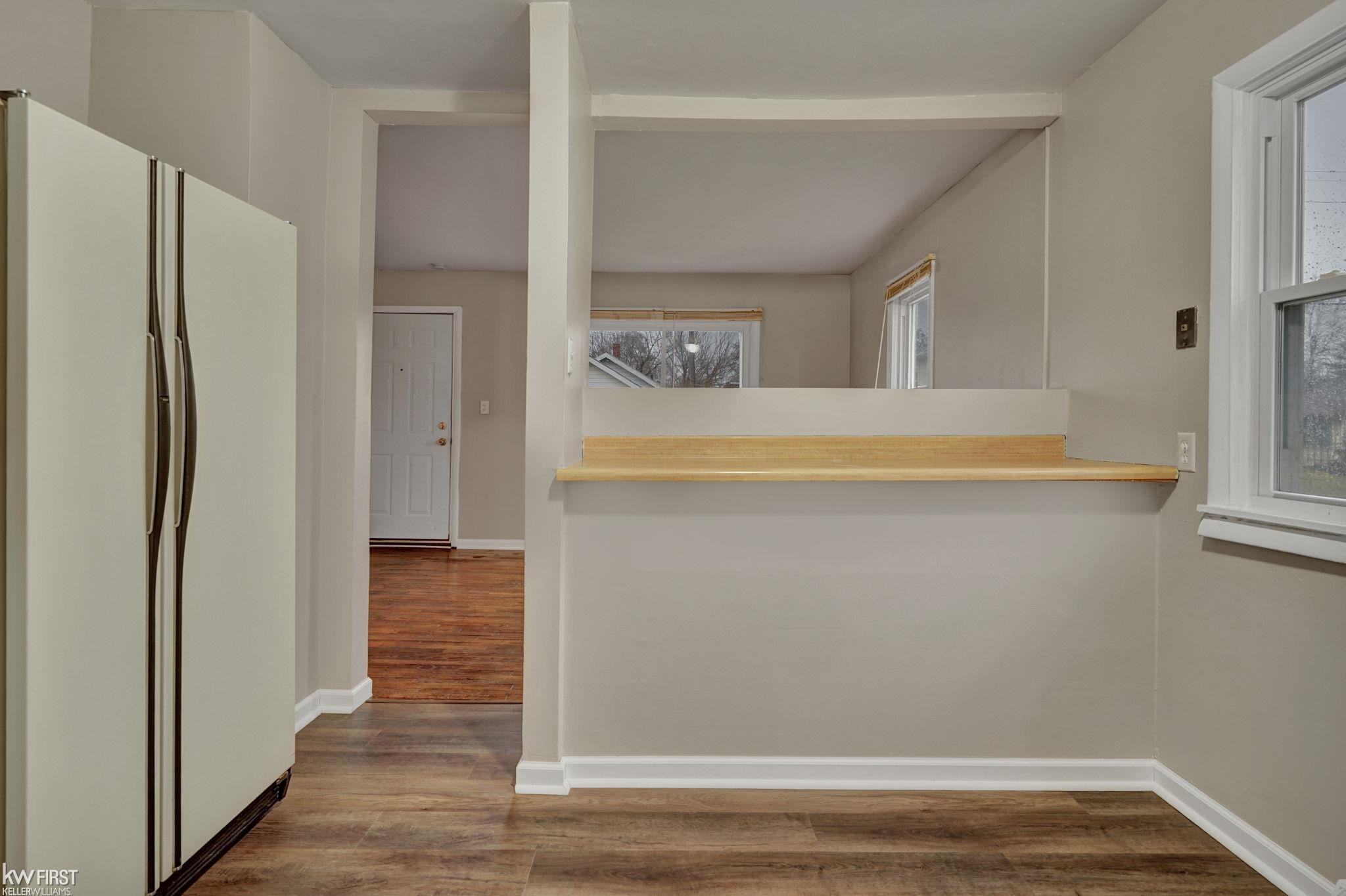 2068 E Boatfield Avenue, Burton, MI 48529 — Photo 6