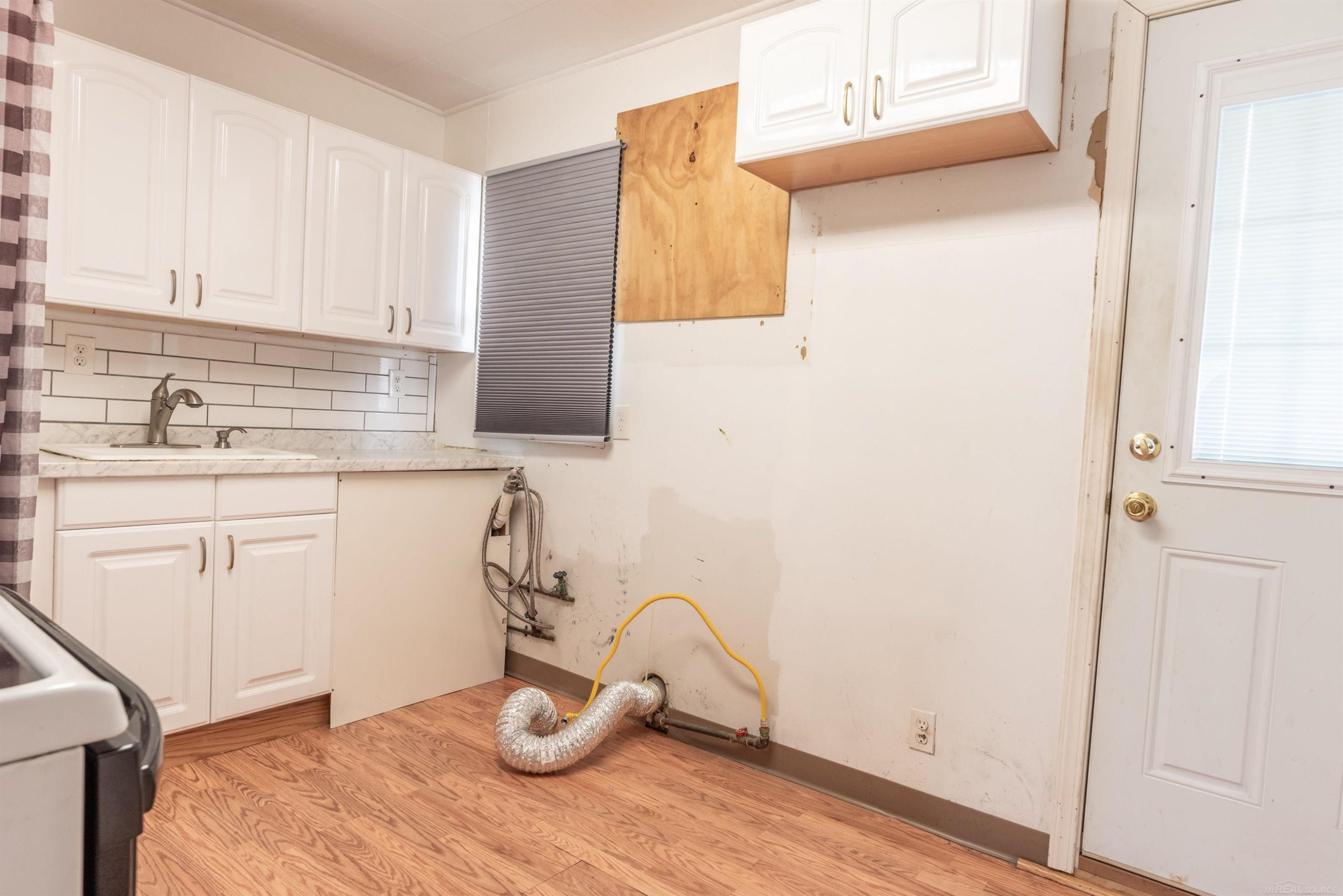 27837 Lenox Avenue, Madison Heights, MI 48071 — Photo 6