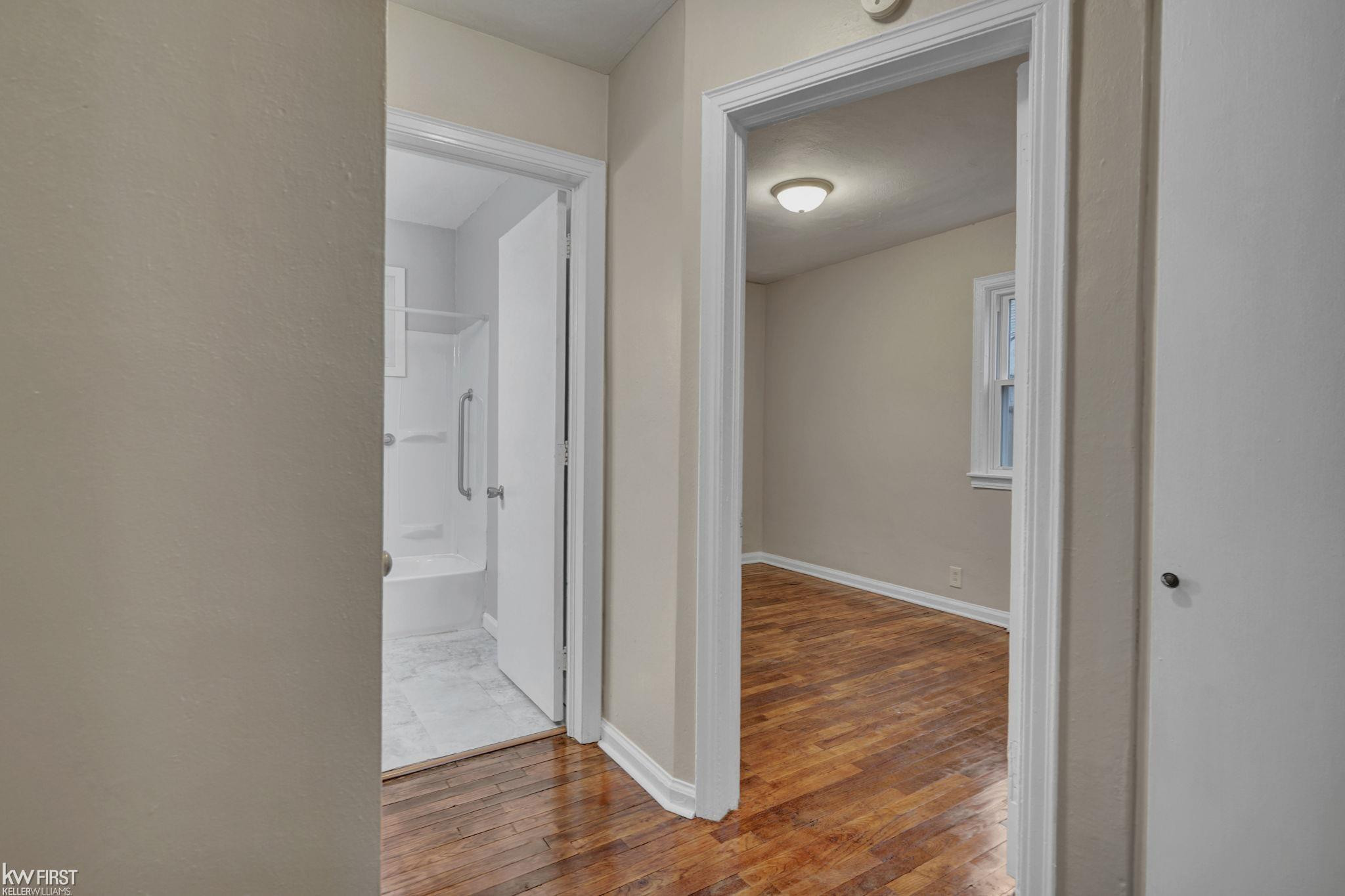2068 E Boatfield Avenue, Burton, MI 48529 — Photo 16