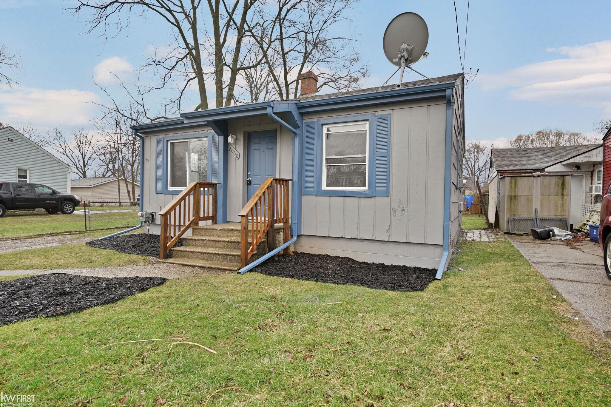 2068 E Boatfield Avenue, Burton, MI 48529 — Photo 20
