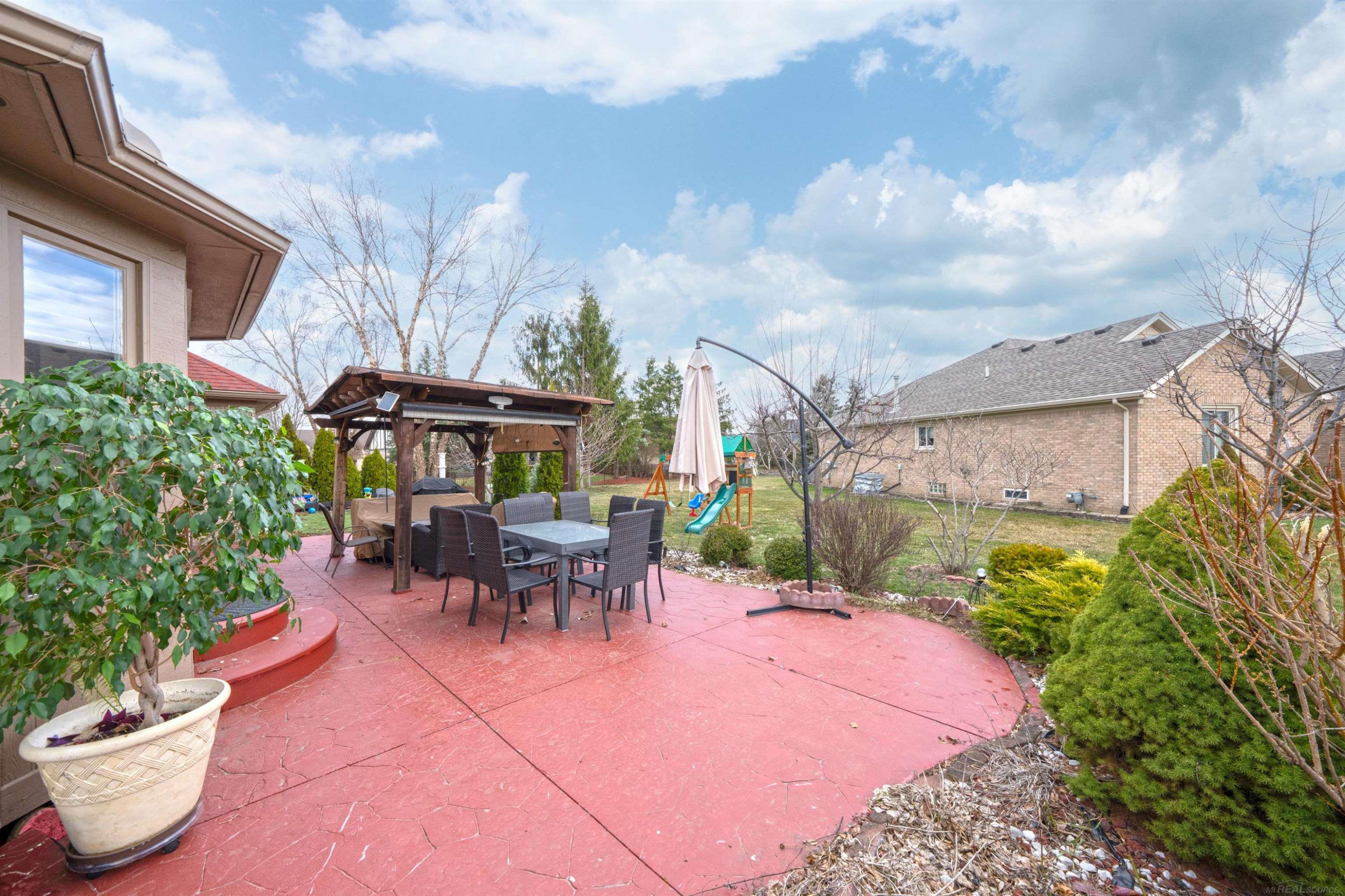 47310 Beacon Square Drive, Macomb, MI 48044 — Photo 31