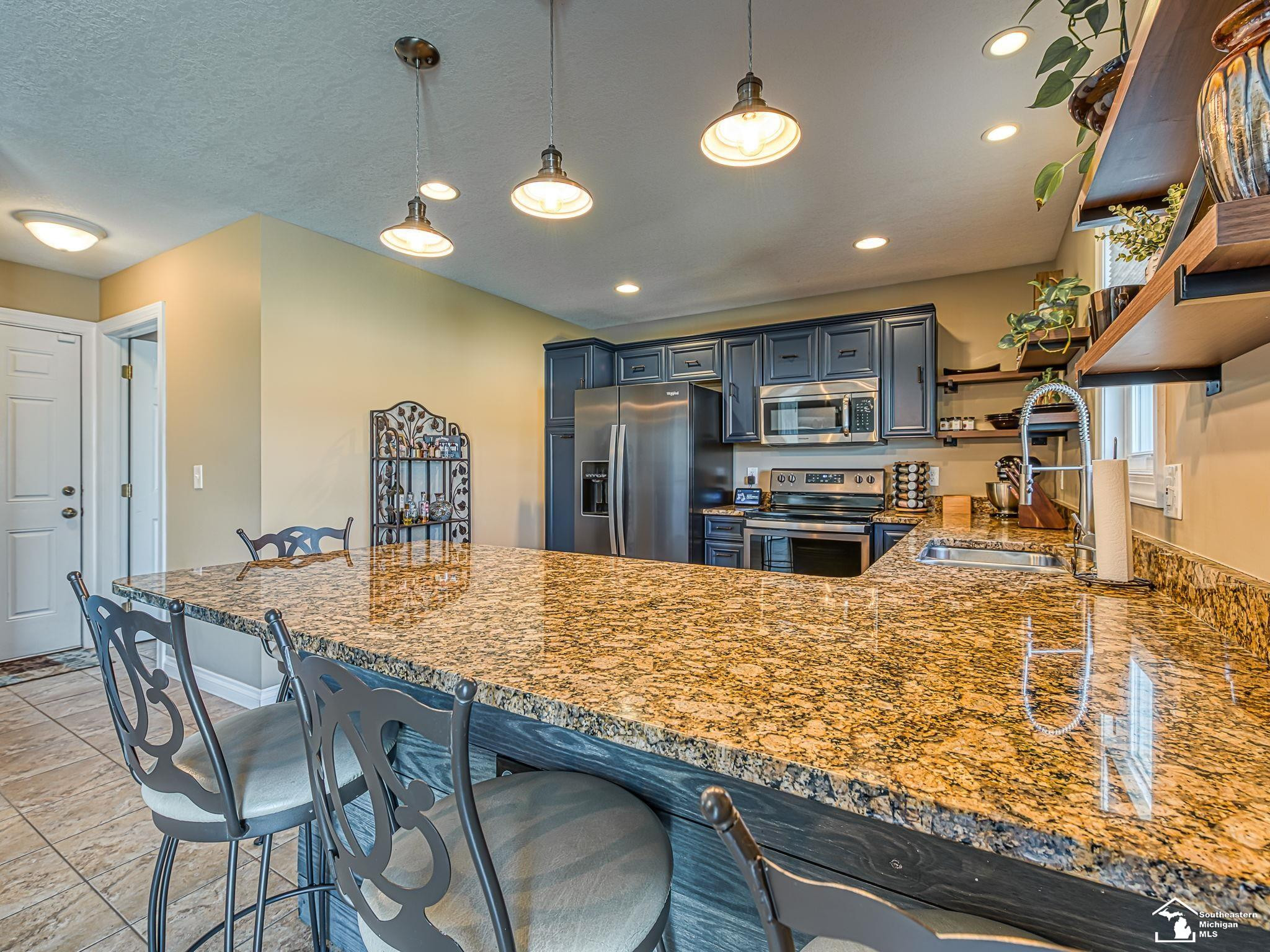 784 E Sweet Briar Lane, Monroe, MI 48161 — Photo 5