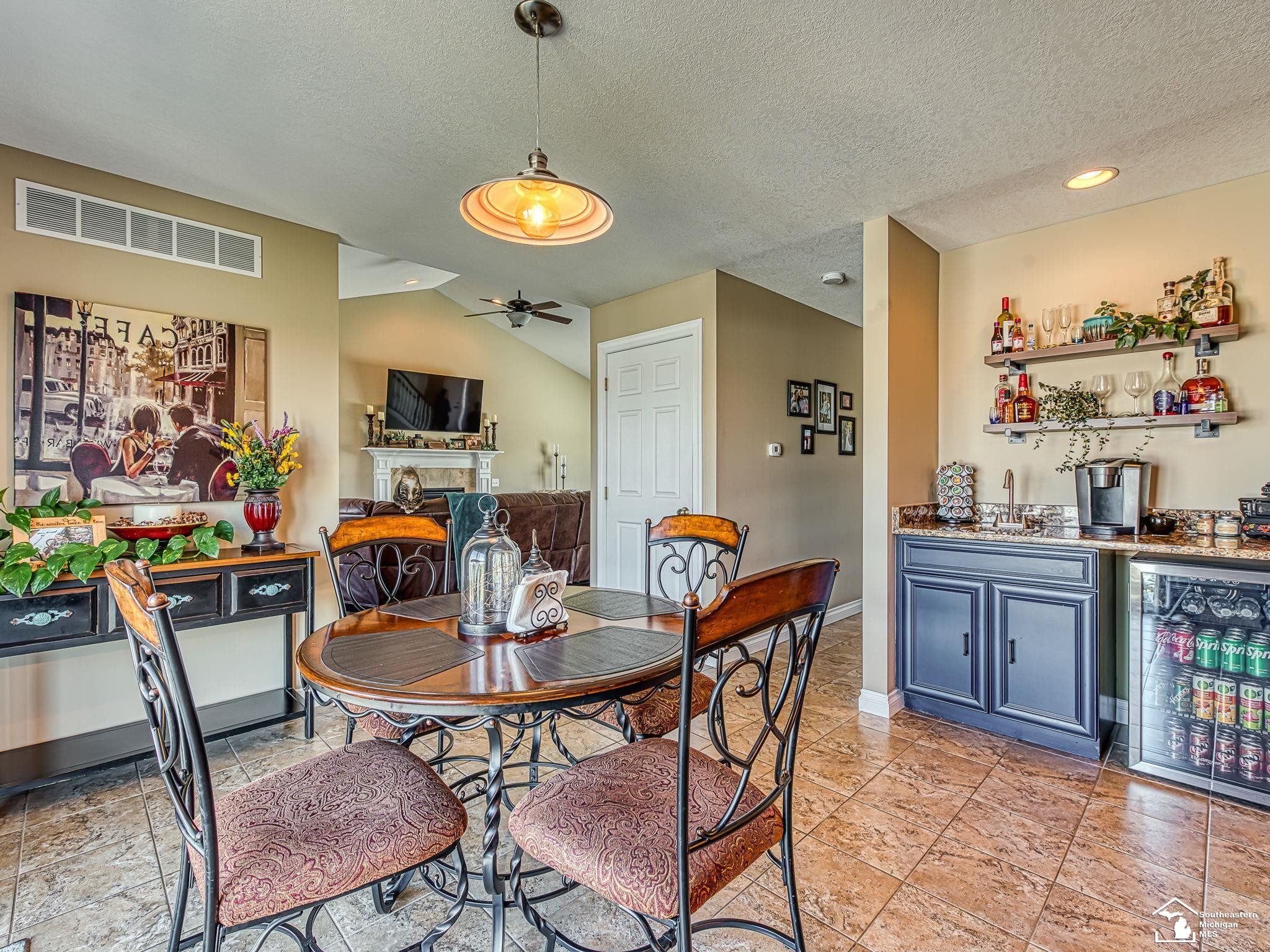 784 E Sweet Briar Lane, Monroe, MI 48161 — Photo 6
