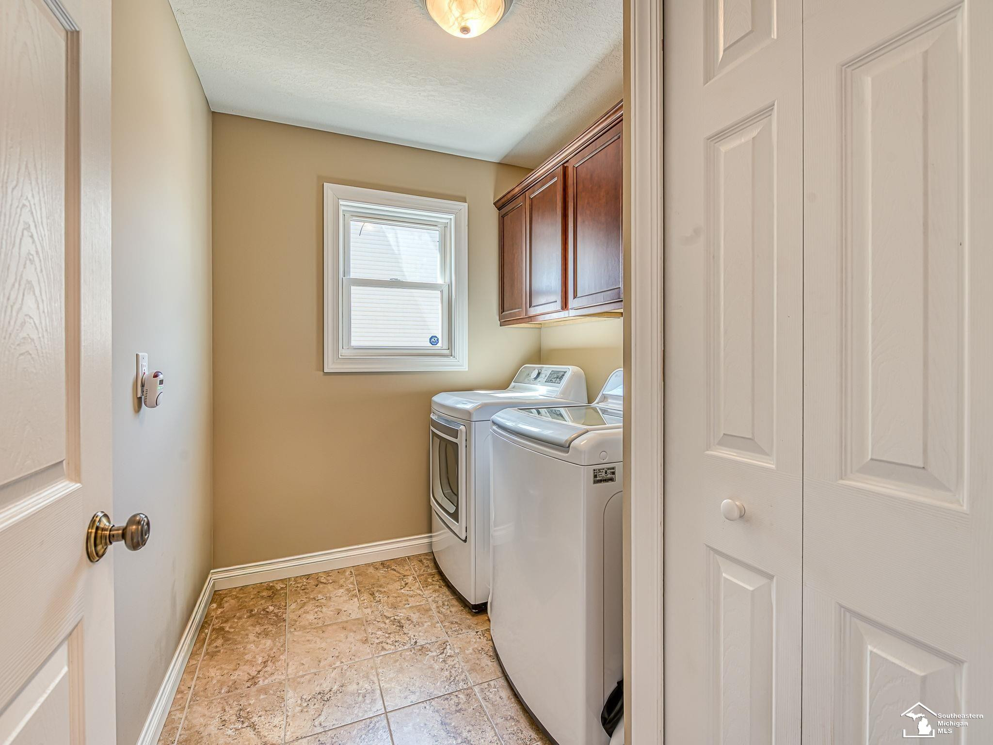 784 E Sweet Briar Lane, Monroe, MI 48161 — Photo 10