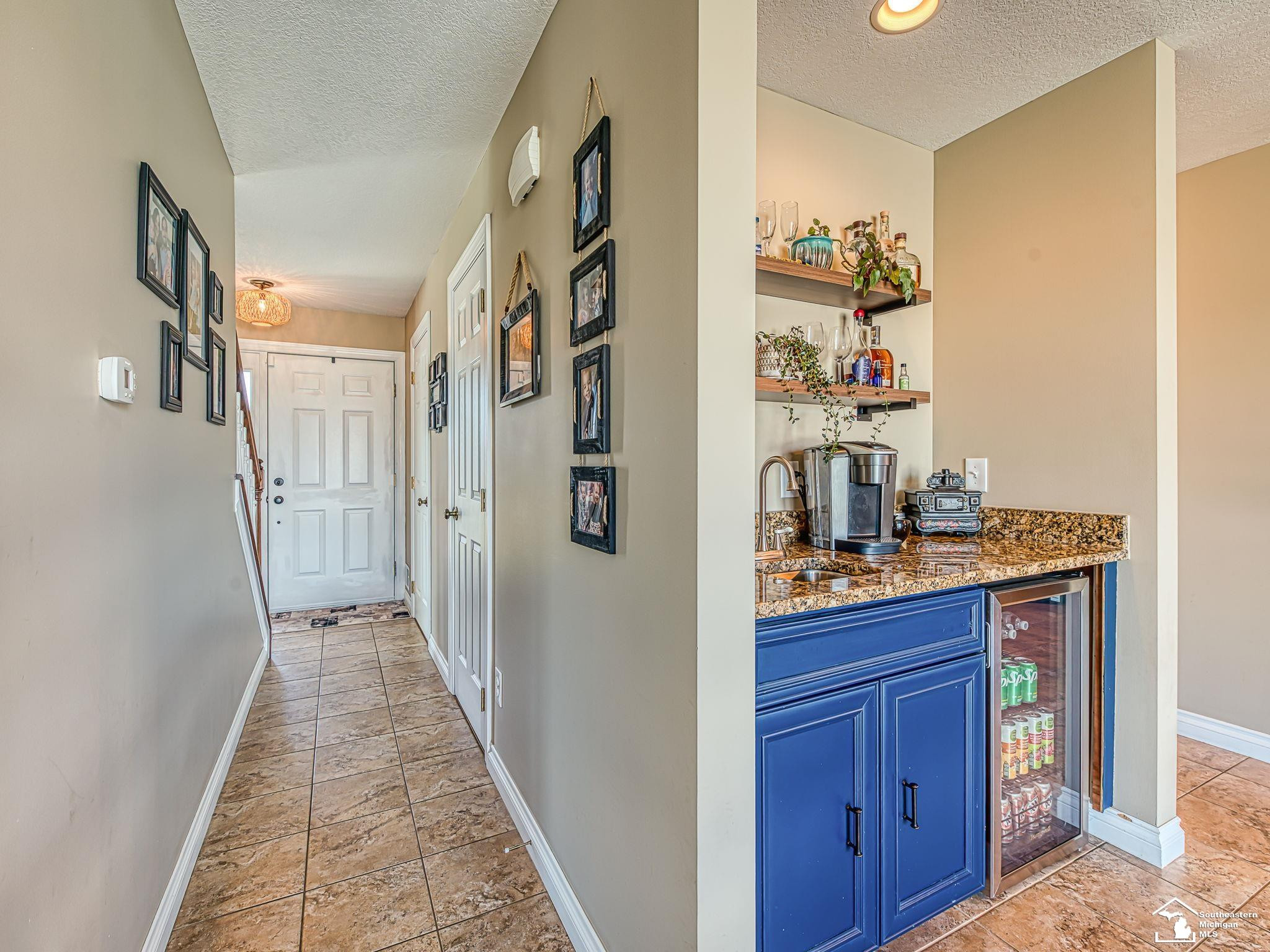 784 E Sweet Briar Lane, Monroe, MI 48161 — Photo 12