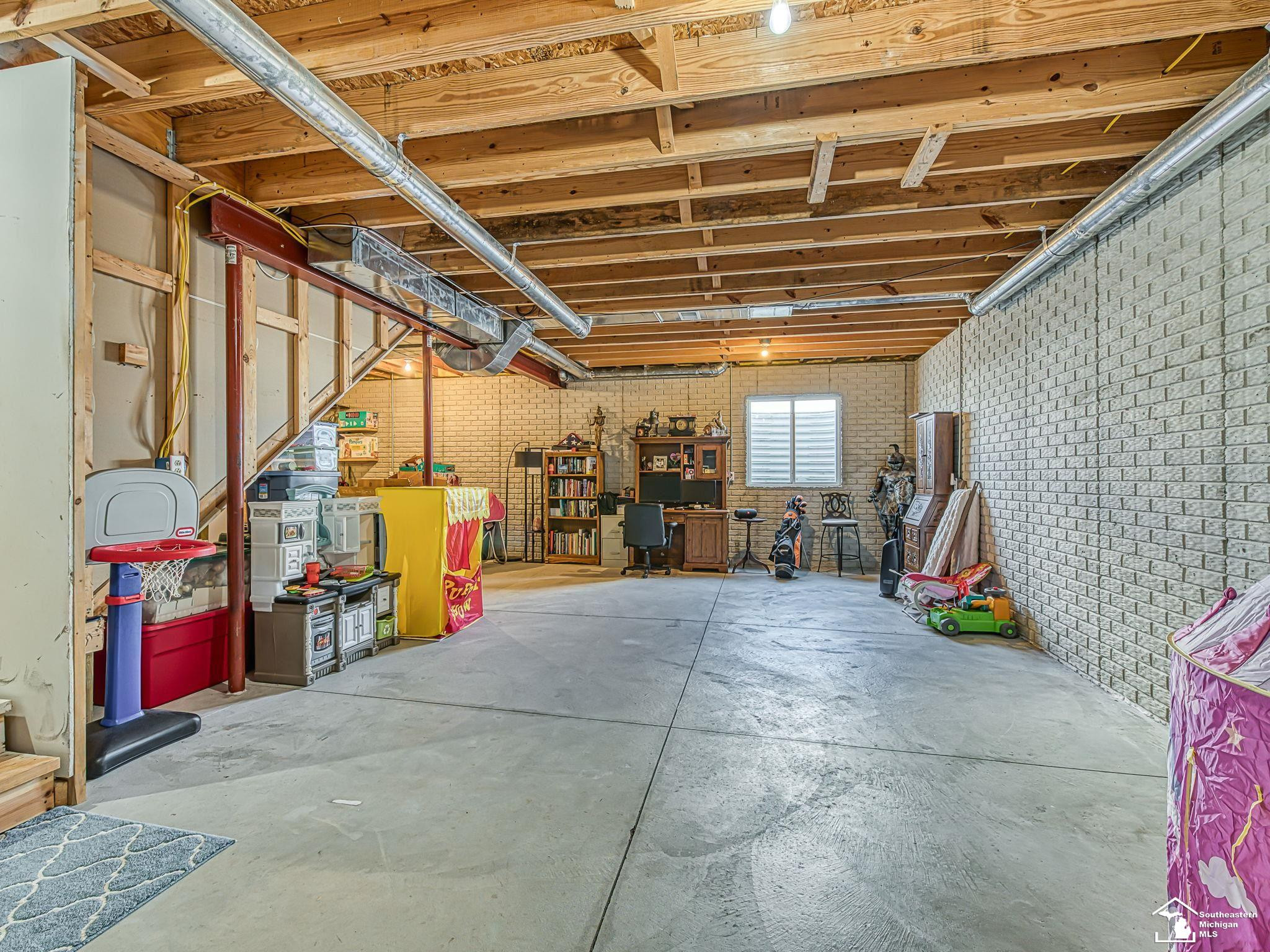 784 E Sweet Briar Lane, Monroe, MI 48161 — Photo 28