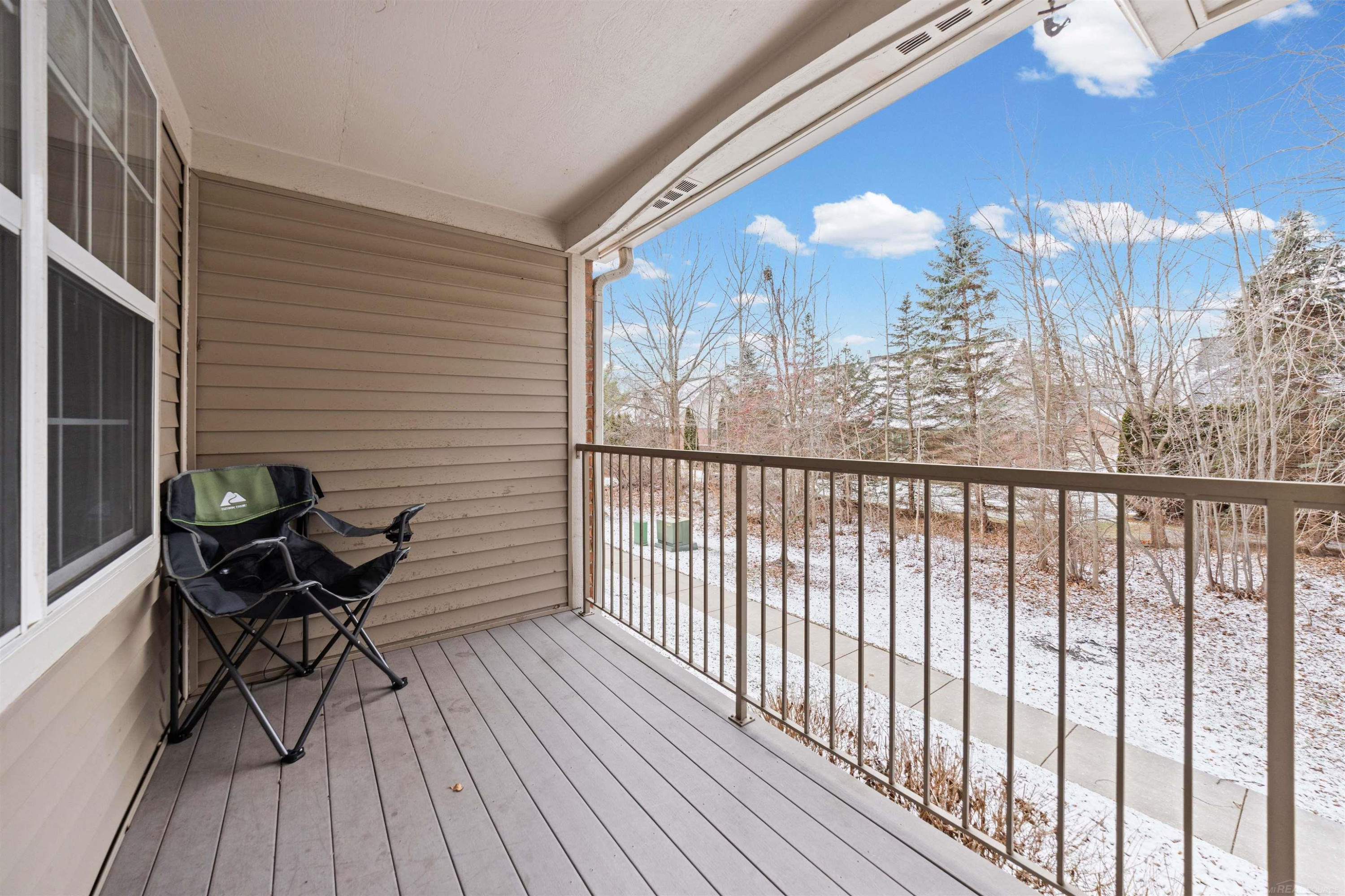 49143 W WOODS Drive, Shelby Twp, MI 48317 — Photo 34