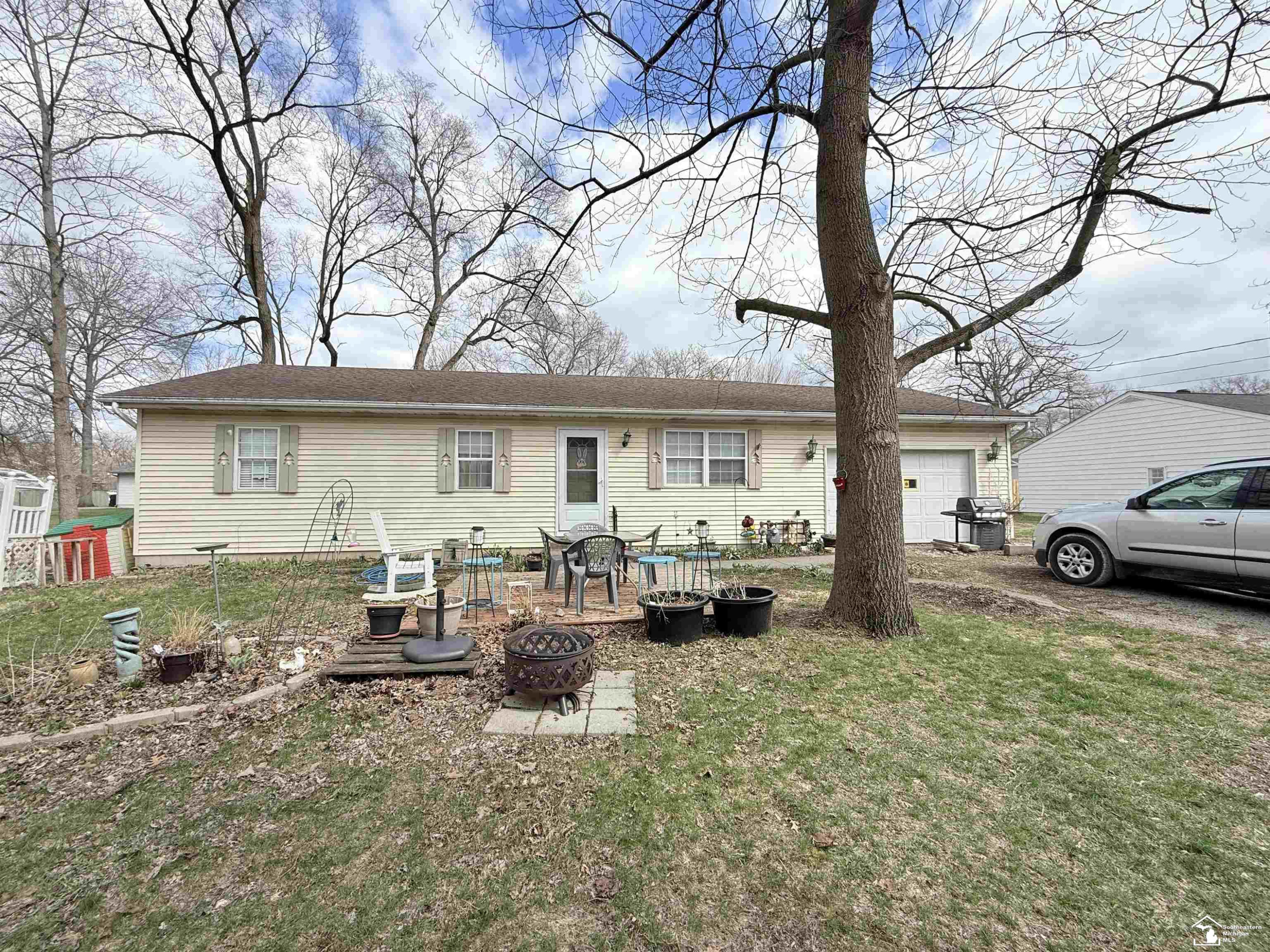 7292 Powlesland Avenue, Temperance, MI 48182 — front exterior