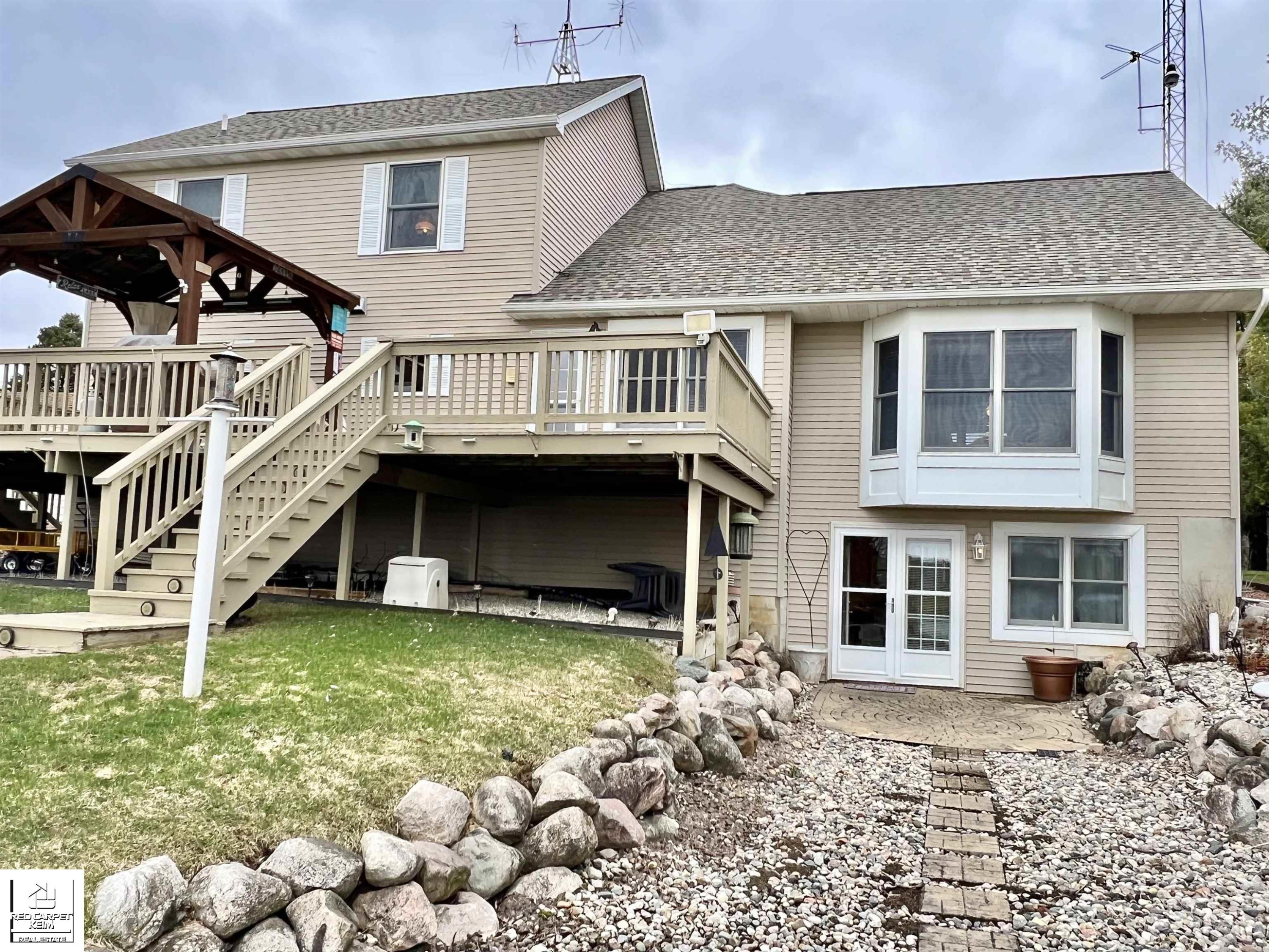 10394 Hills Lane, MI — Photo 47