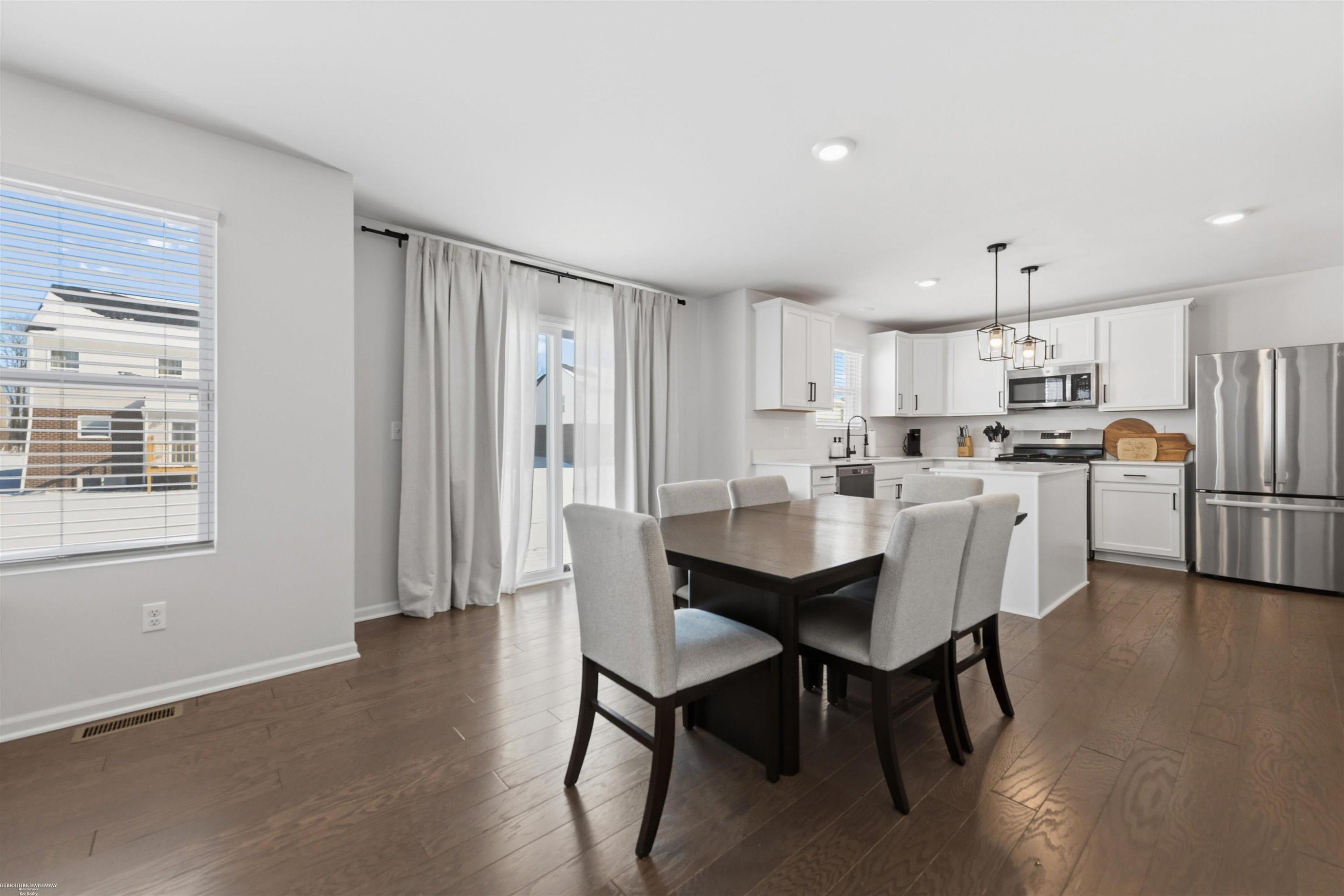 14211 Laurelwood Drive, 60, MI 48111 — Photo 10