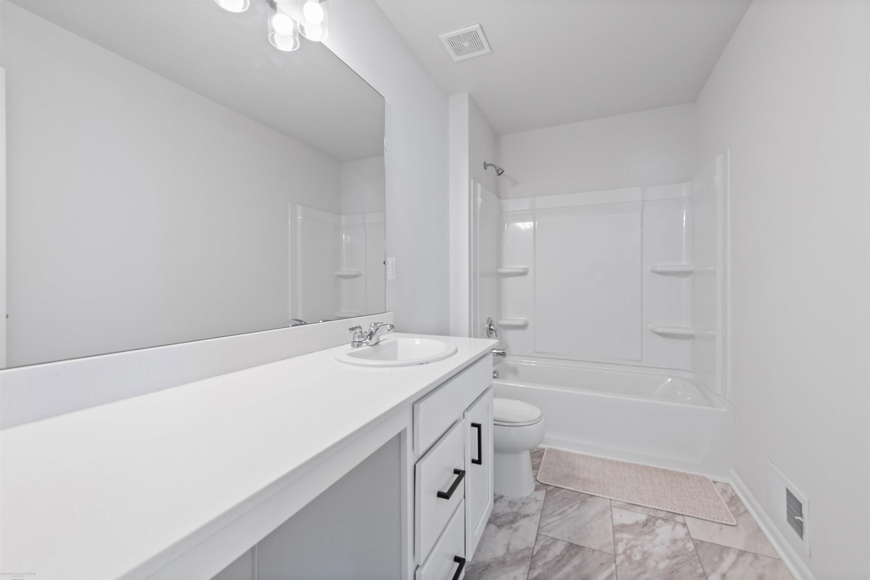 14211 Laurelwood Drive, 60, MI 48111 — Photo 19