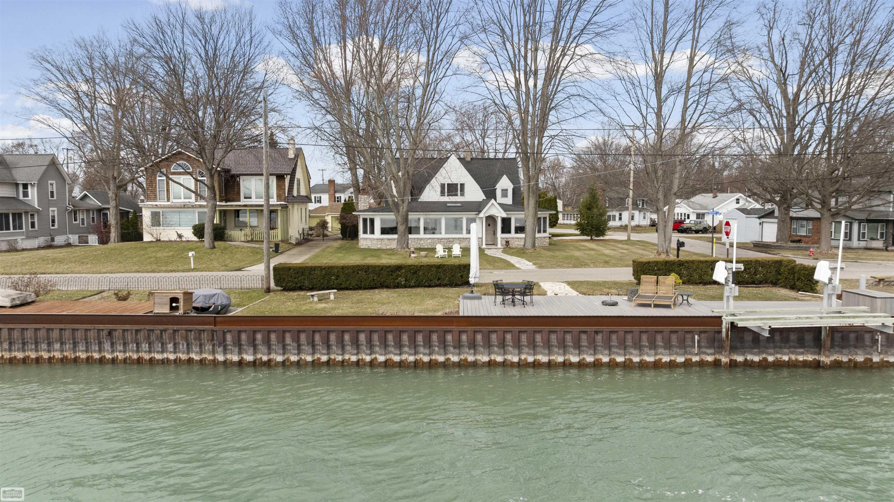 206 Edgewater Drive, Algonac, MI 48001 — Photo 4