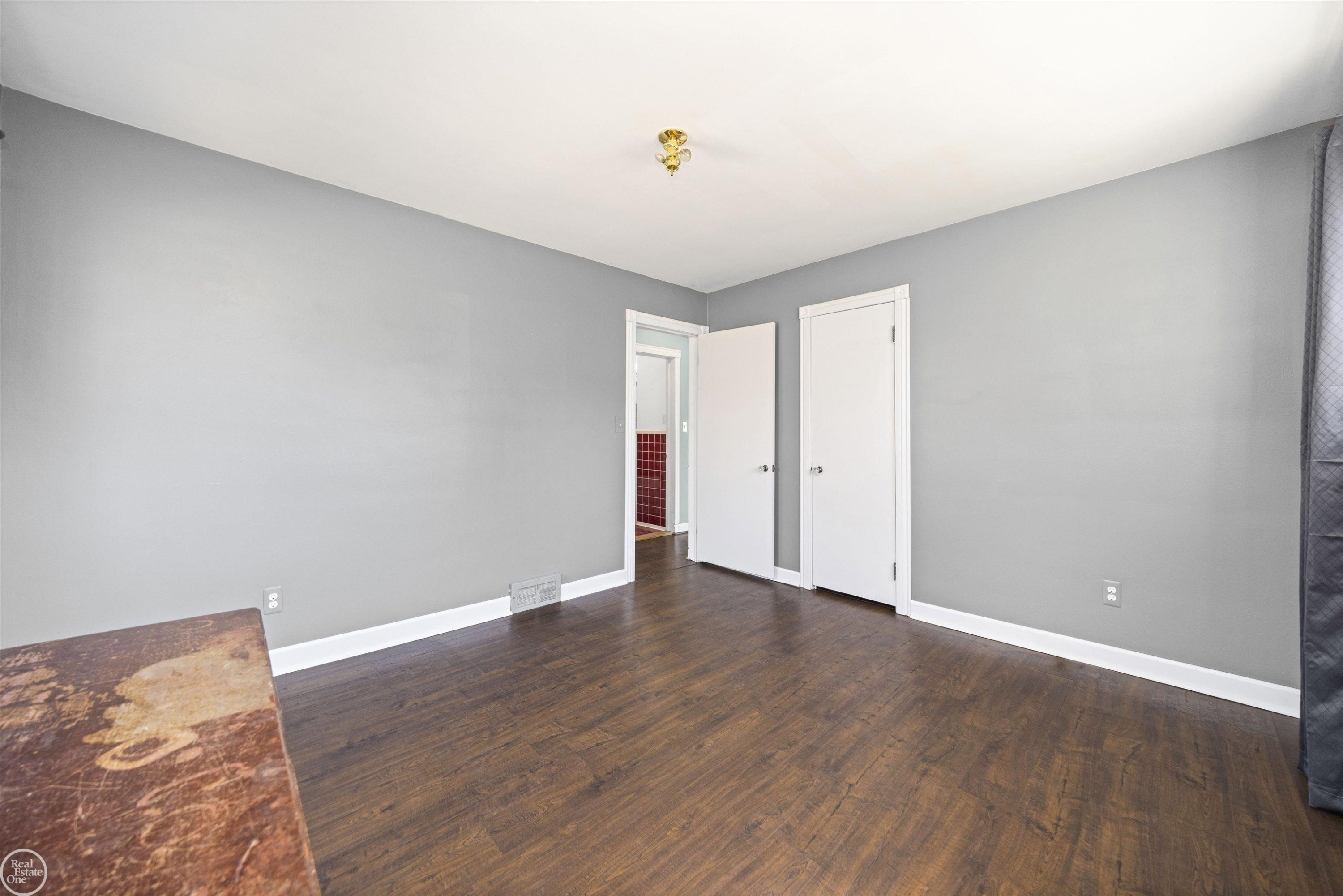 46514 Wright Avenue, Shelby Twp, MI 48317 — Photo 18