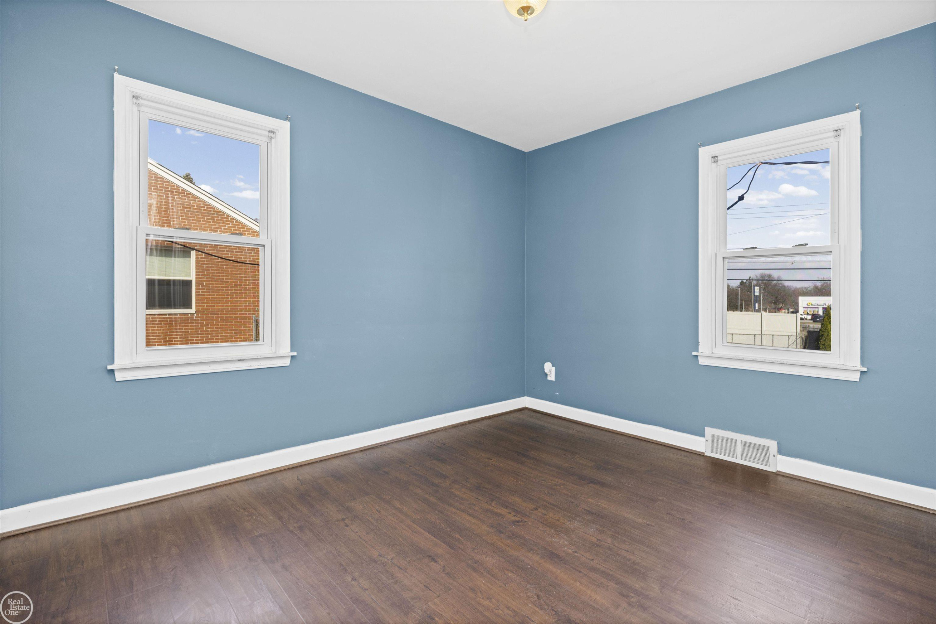 46514 Wright Avenue, Shelby Twp, MI 48317 — Photo 19