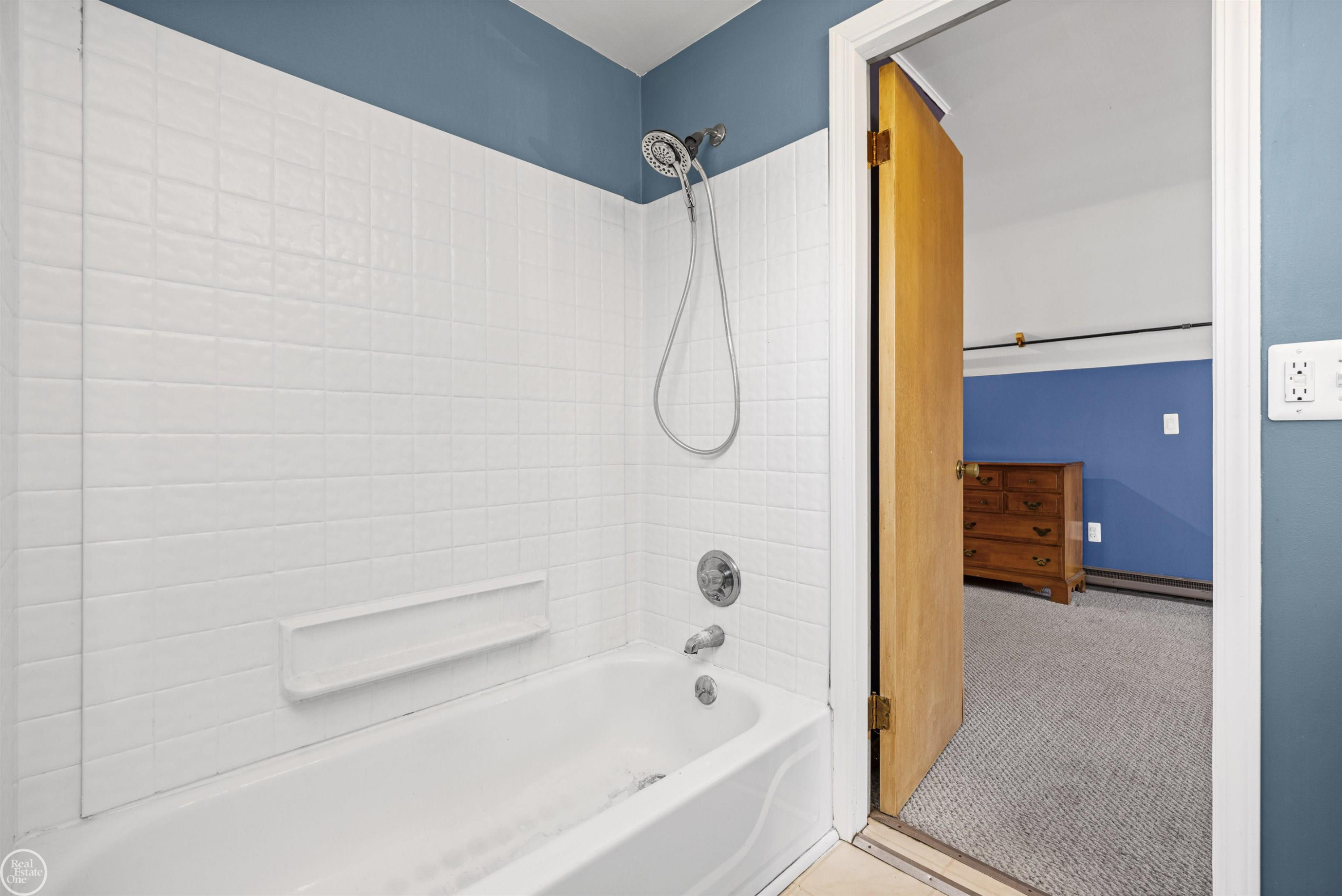 46514 Wright Avenue, Shelby Twp, MI 48317 — Photo 27