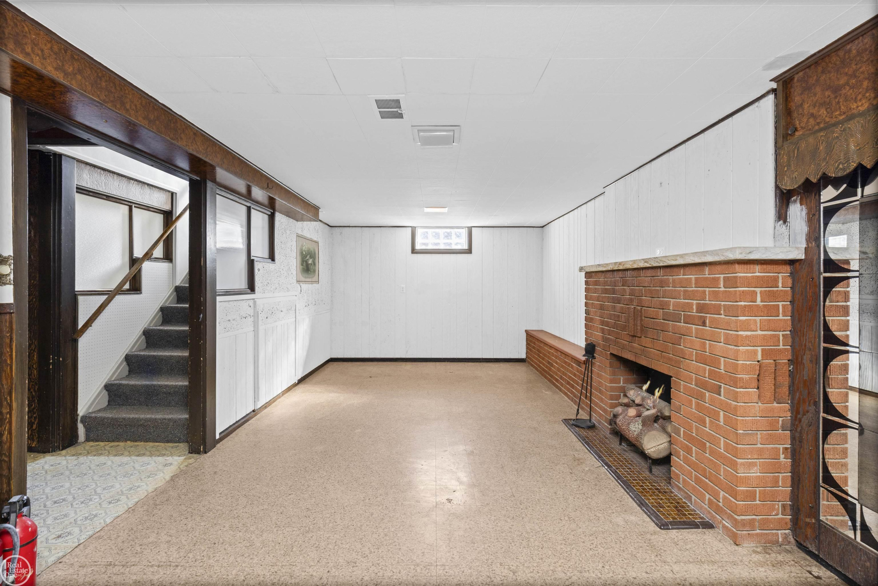 46514 Wright Avenue, Shelby Twp, MI 48317 — Photo 34