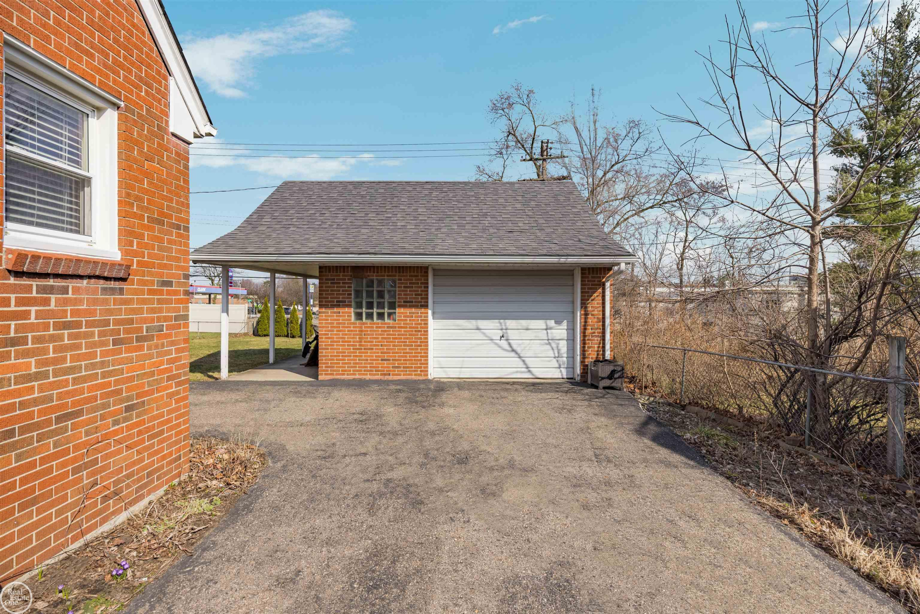 46514 Wright Avenue, Shelby Twp, MI 48317 — Photo 36